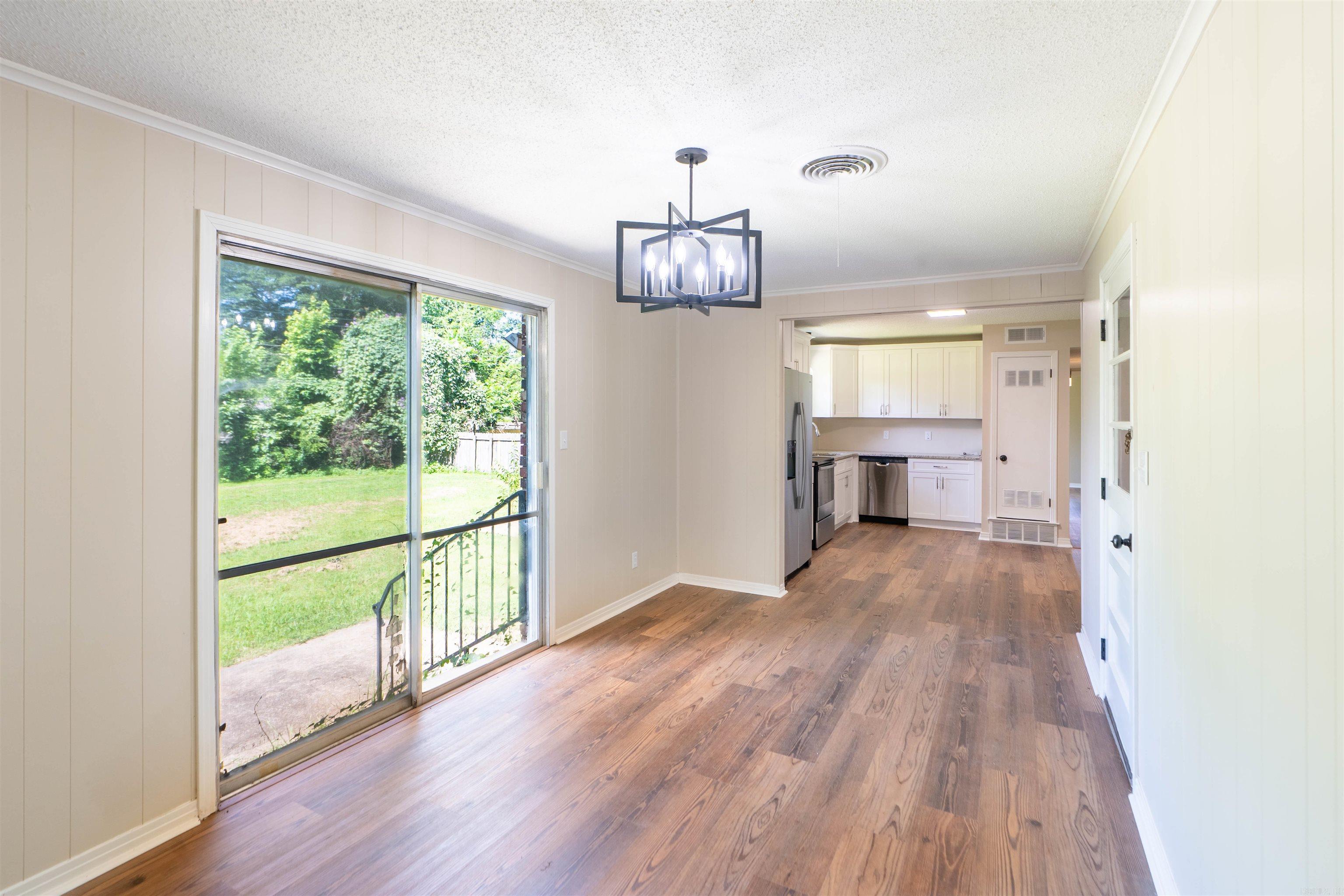 230 Lexington Dr  Forrest City, AR