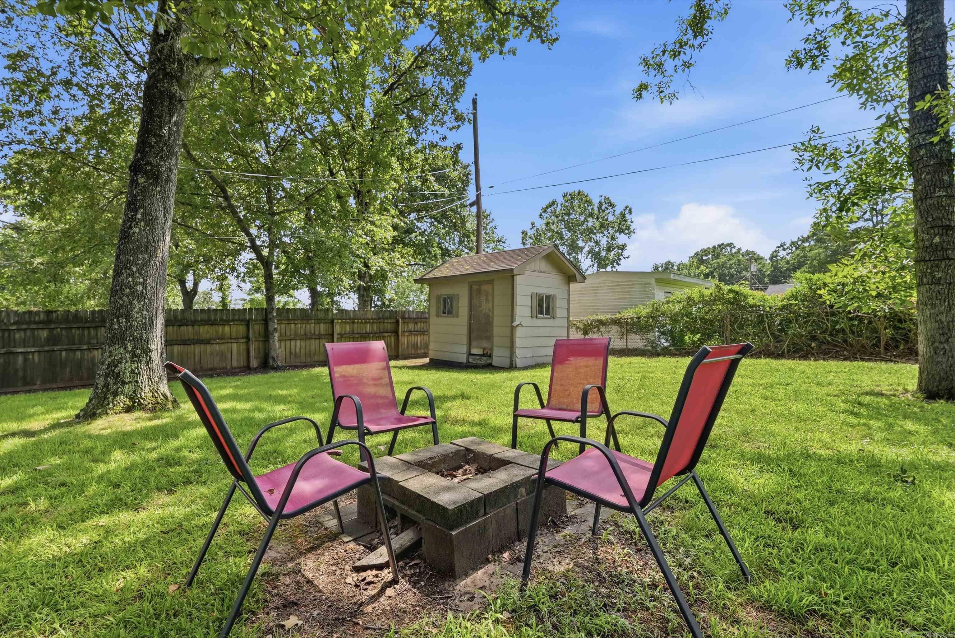 9119 Woodbine St  Sherwood, AR