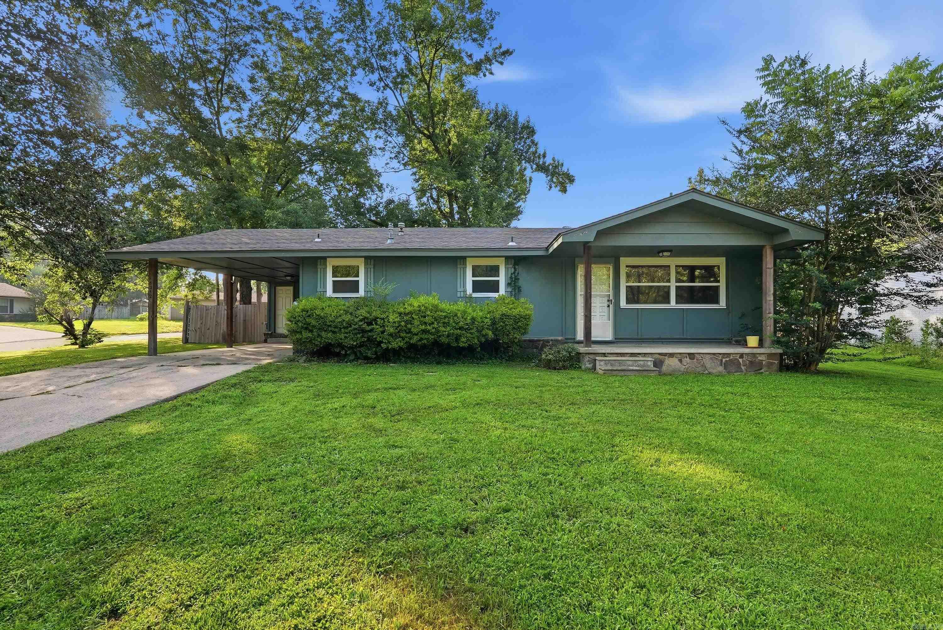 1312 Sunset Dr  Conway, AR