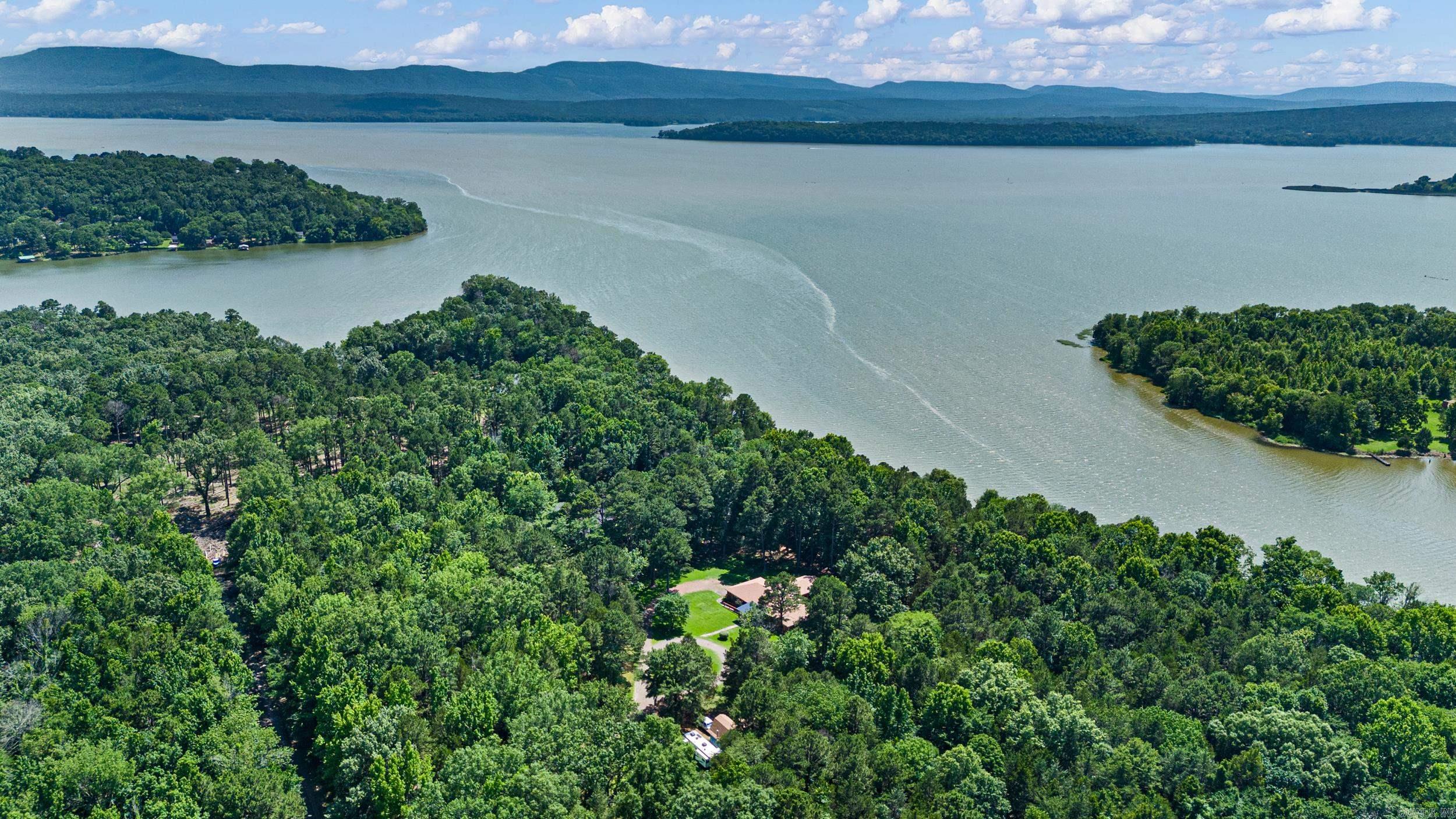 137 Lloyd  London, AR