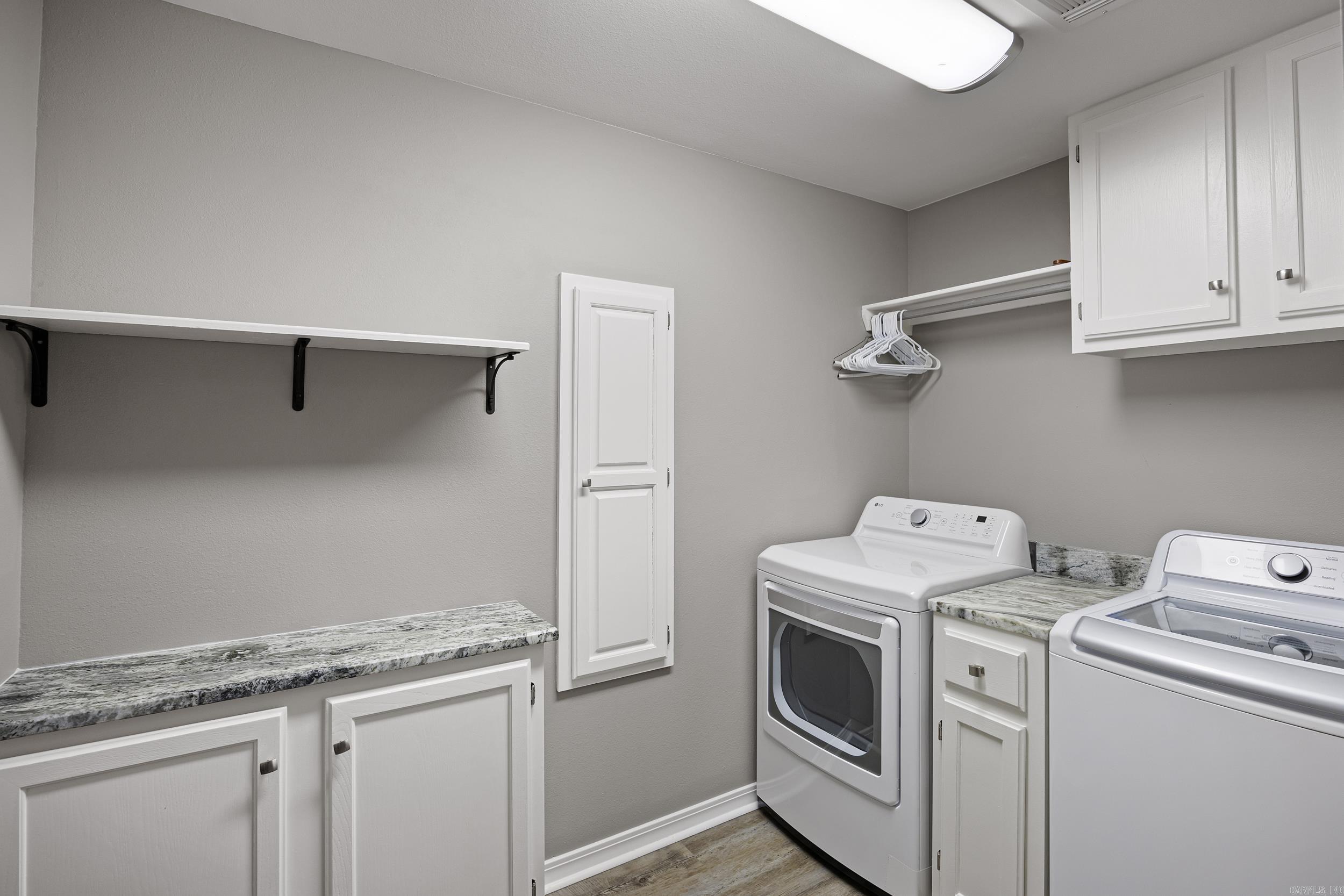 137 Lloyd  London, AR
