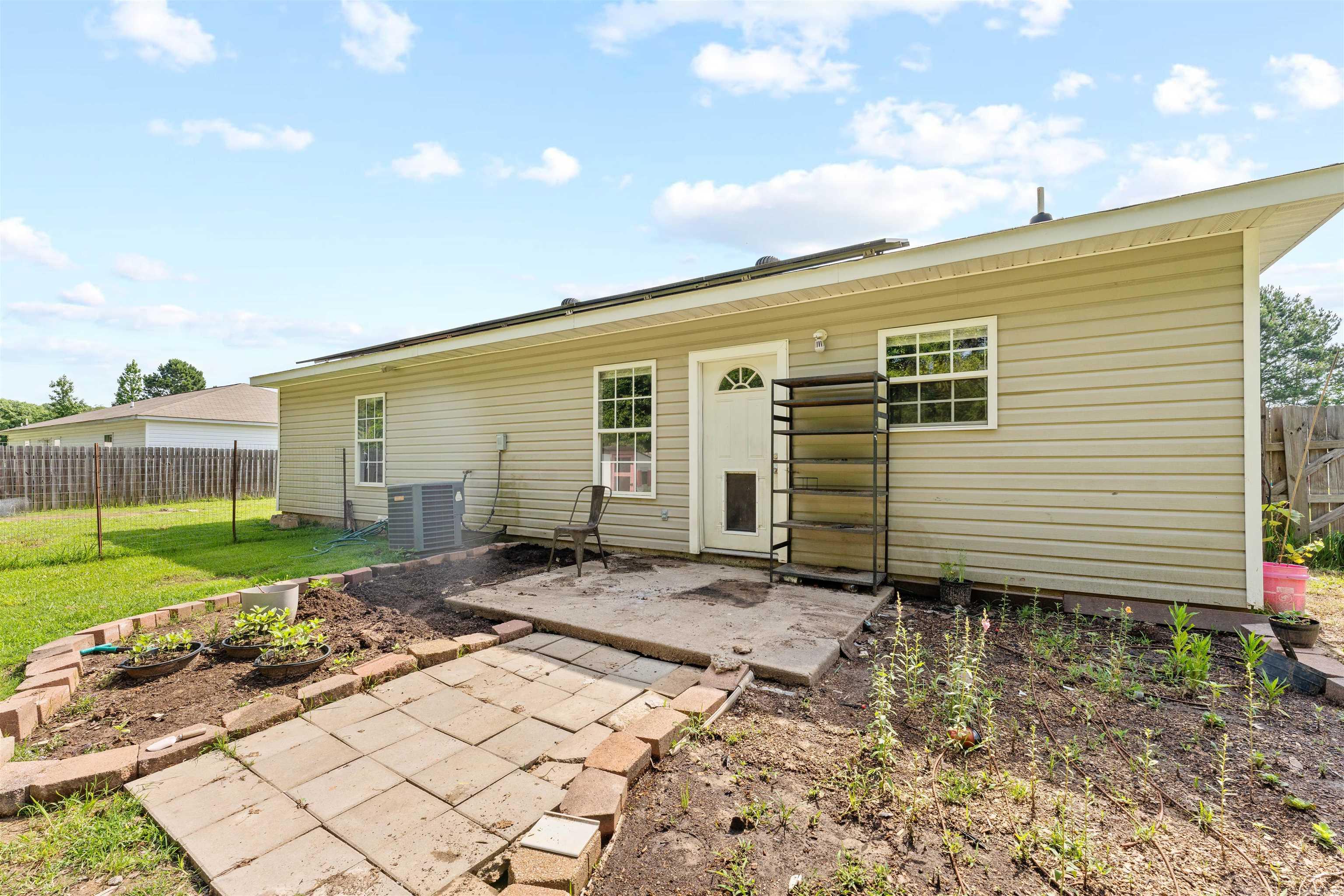 205 Glenn Oaks  Benton, AR