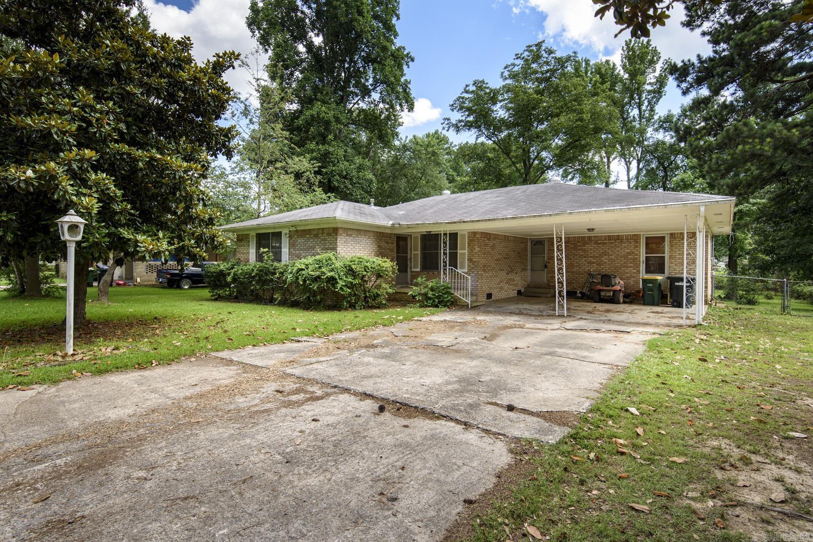 6 Dunfrettin Place  Sherwood, AR