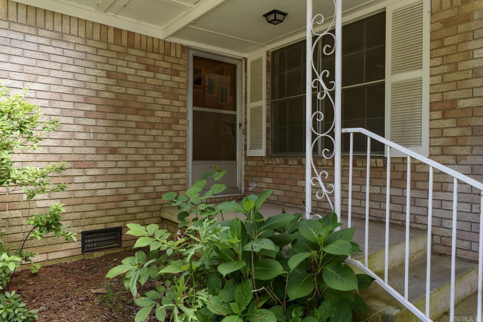 6 Dunfrettin Place  Sherwood, AR