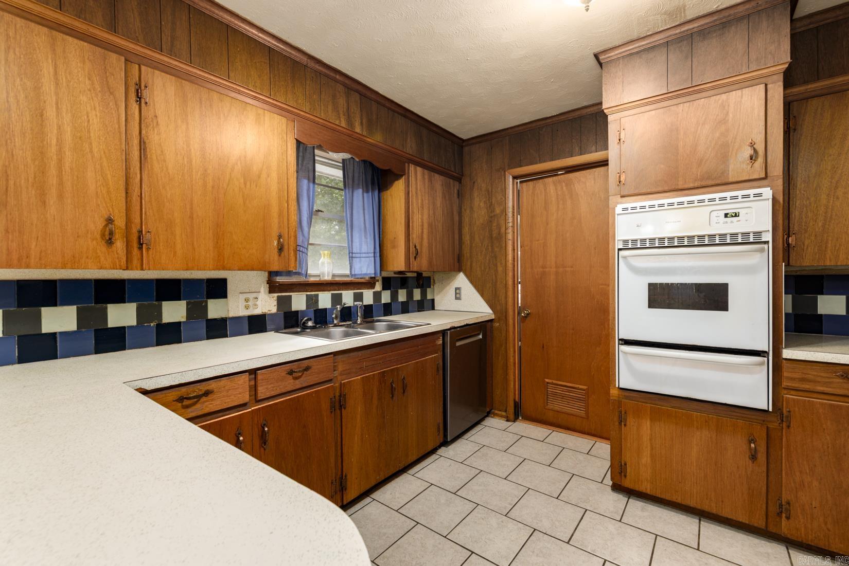 6 Dunfrettin Place  Sherwood, AR