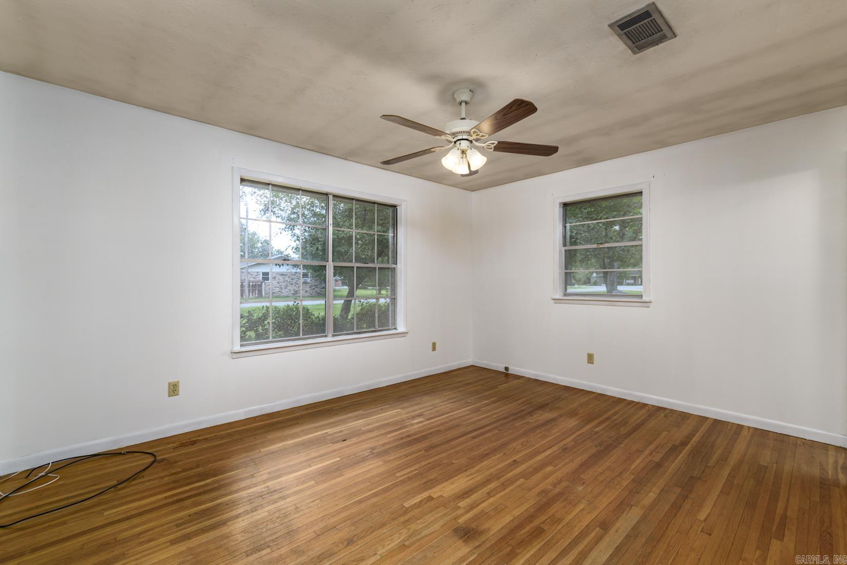 6 Dunfrettin Place  Sherwood, AR