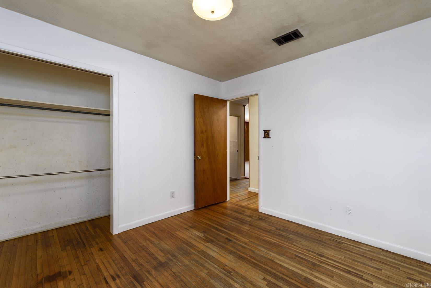 6 Dunfrettin Place  Sherwood, AR