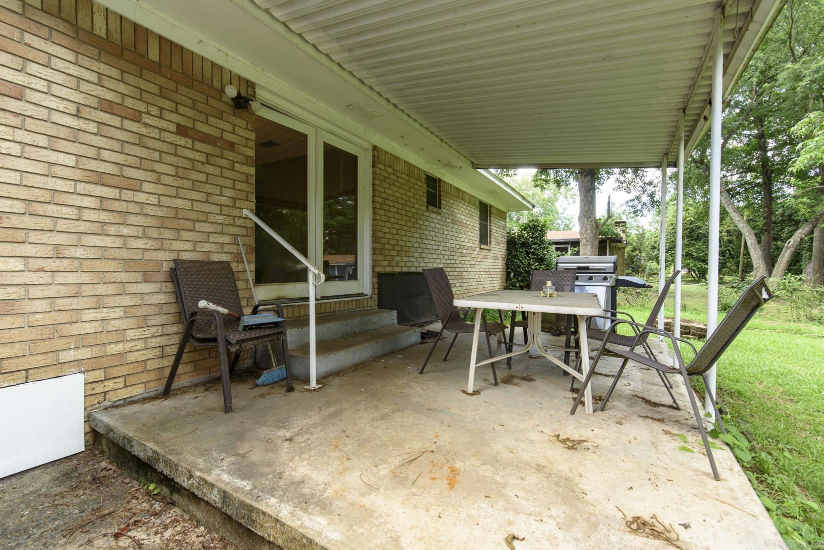 6 Dunfrettin Place  Sherwood, AR