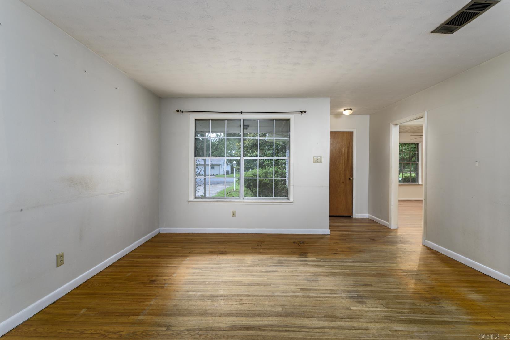 6 Dunfrettin Place  Sherwood, AR