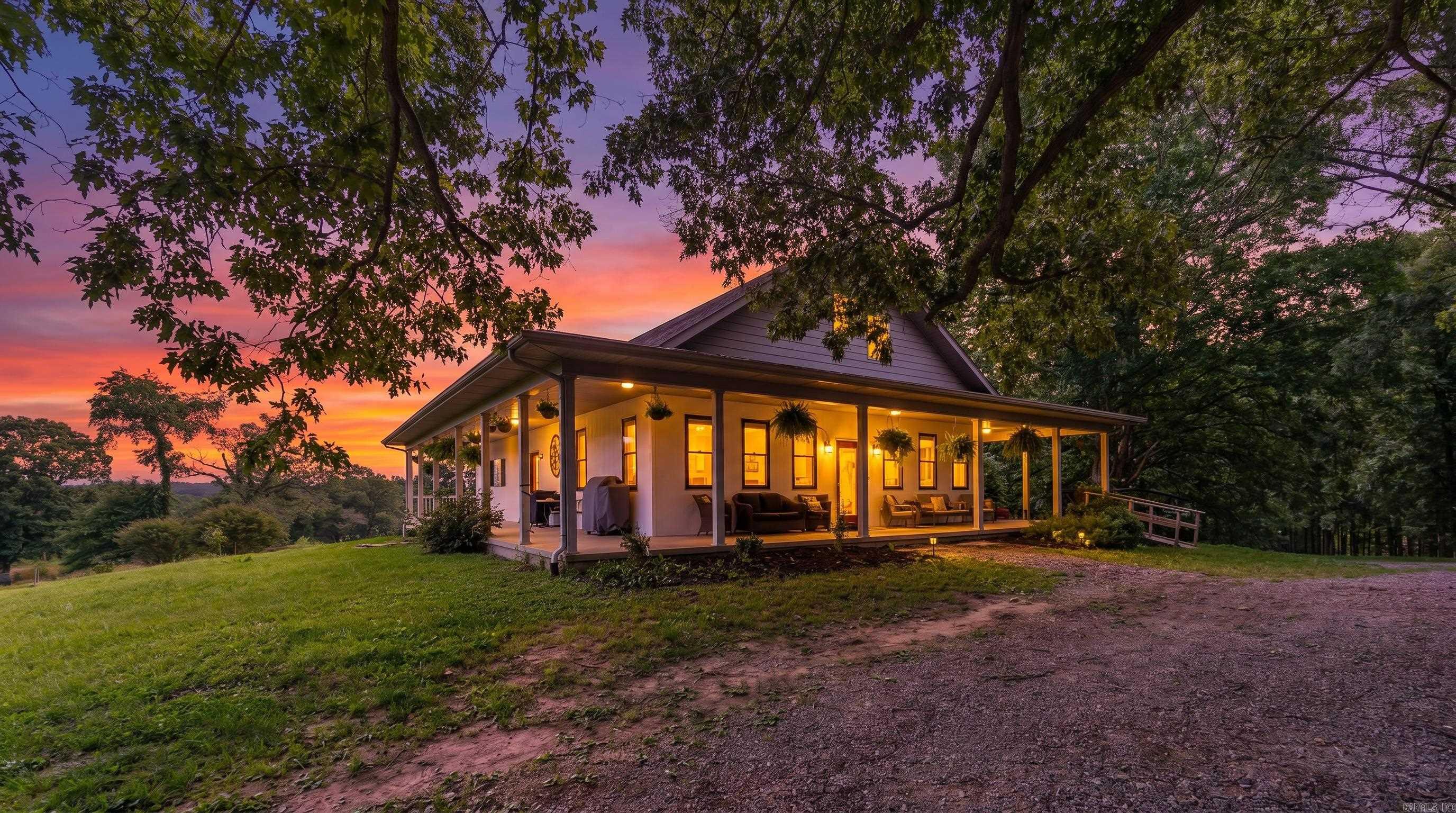 238 Private Road 63-106  Thayer, MO