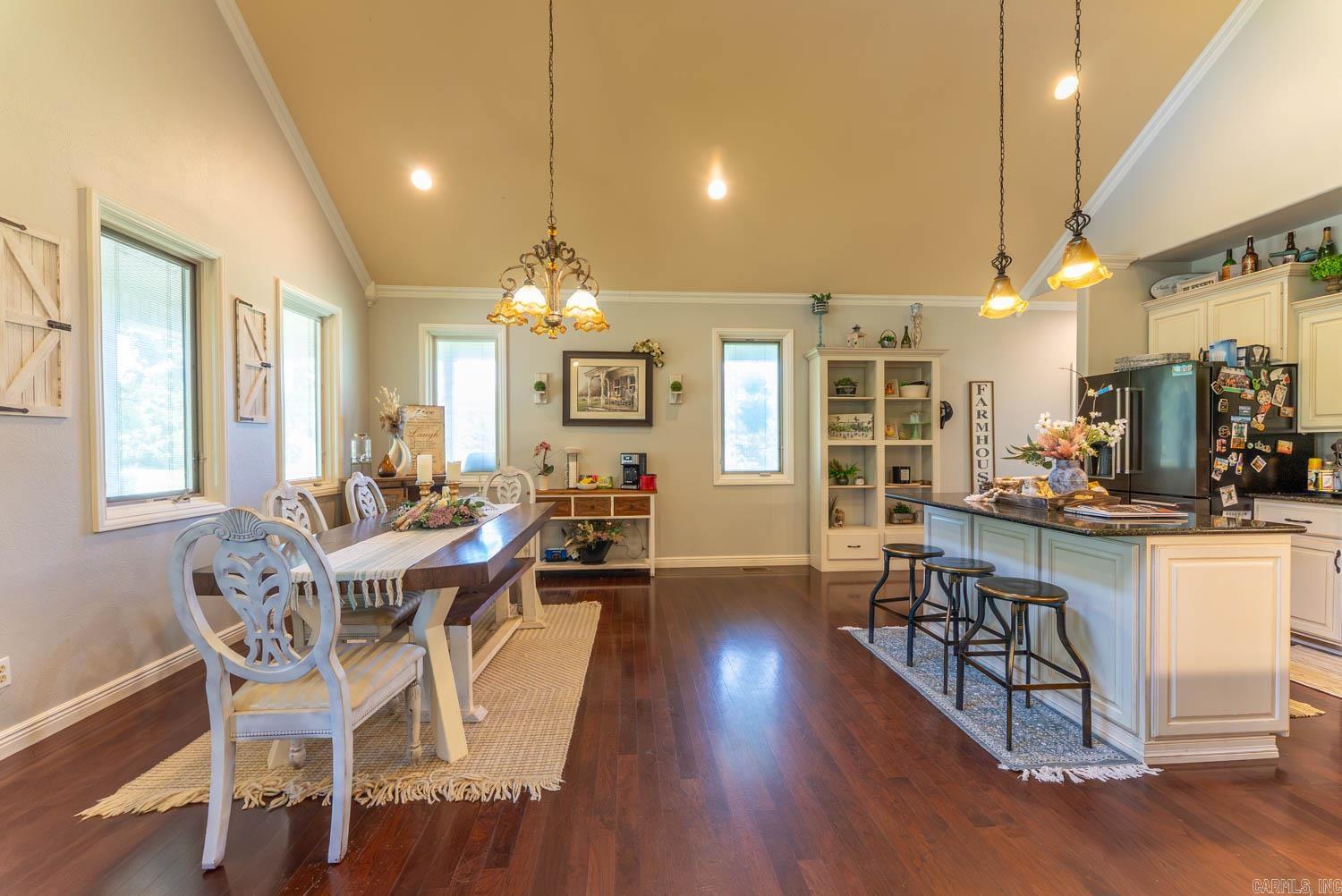 238 Private Road 63-106  Thayer, MO