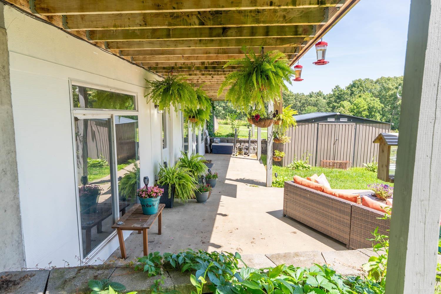 238 Private Road 63-106  Thayer, MO