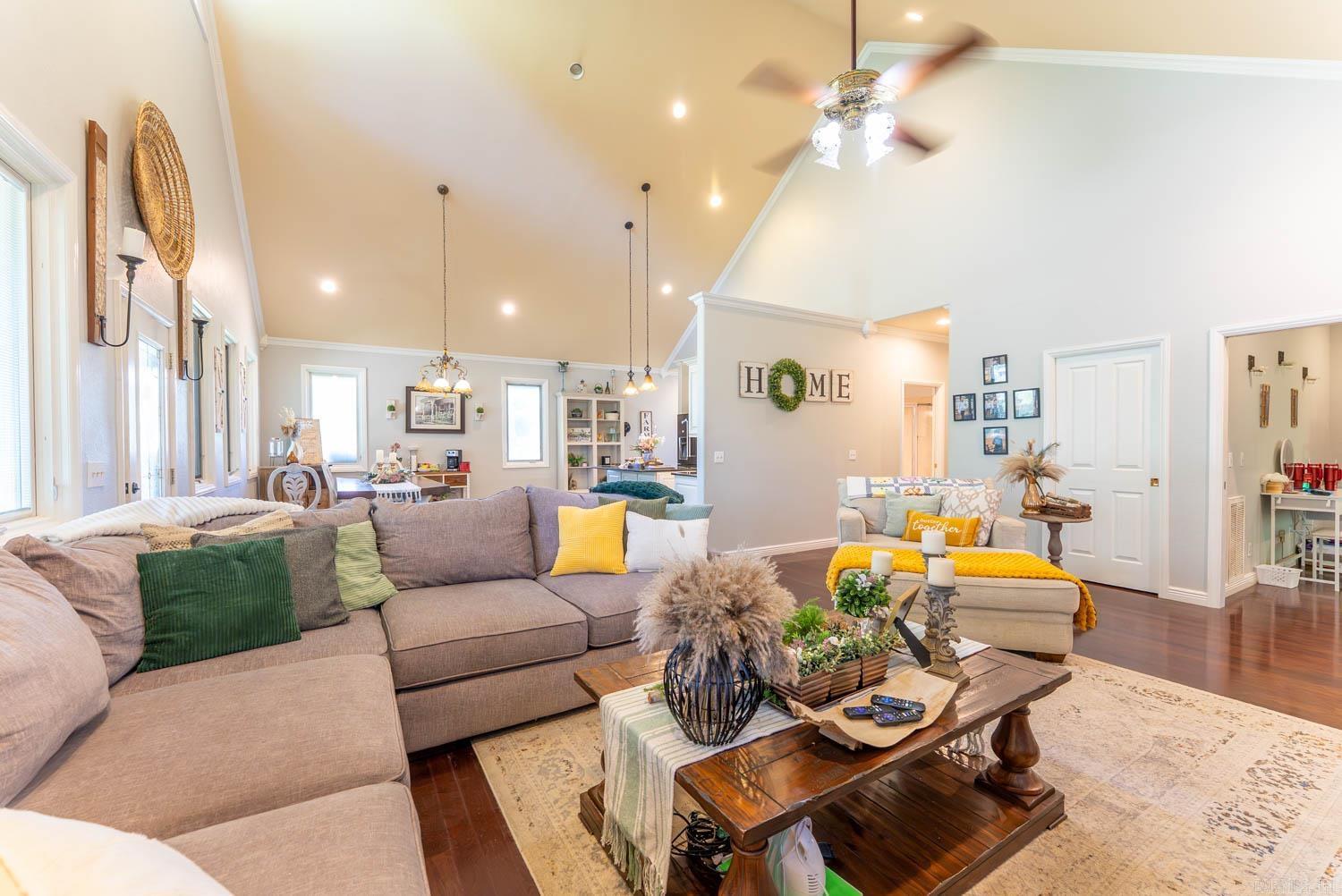 238 Private Road 63-106  Thayer, MO