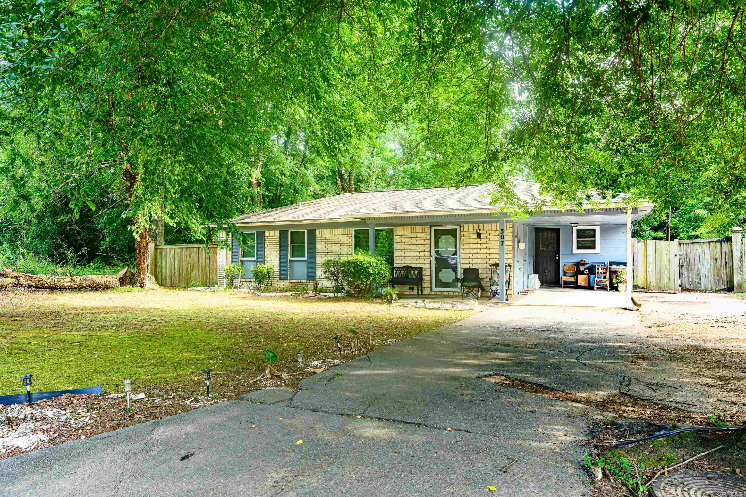 307 Aspen Ct  North Little Rock, AR