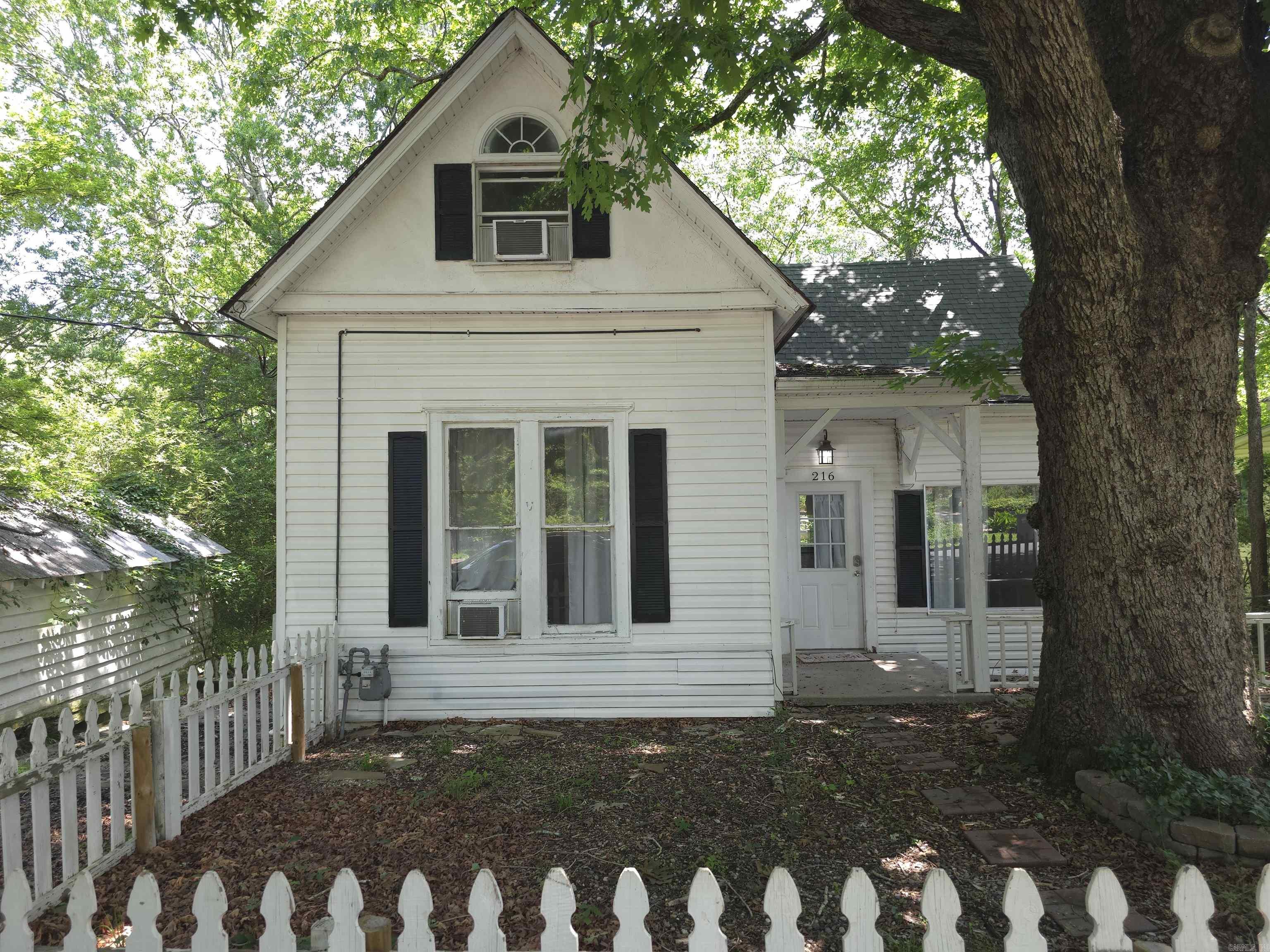 216 Elizabeth  Hot Springs, AR