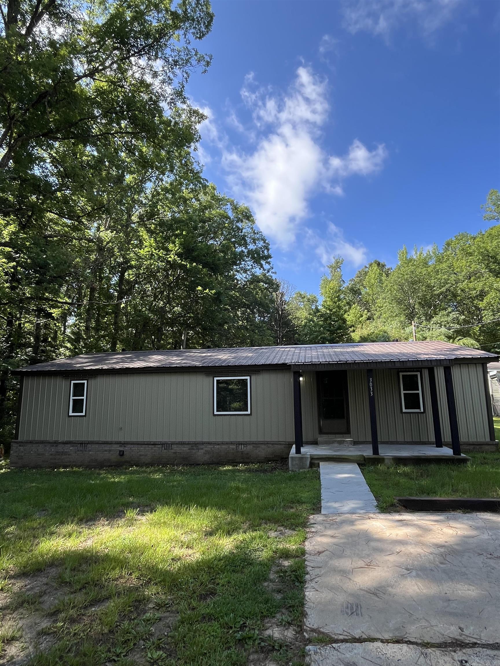 3033 Brown East End  Hensley, AR