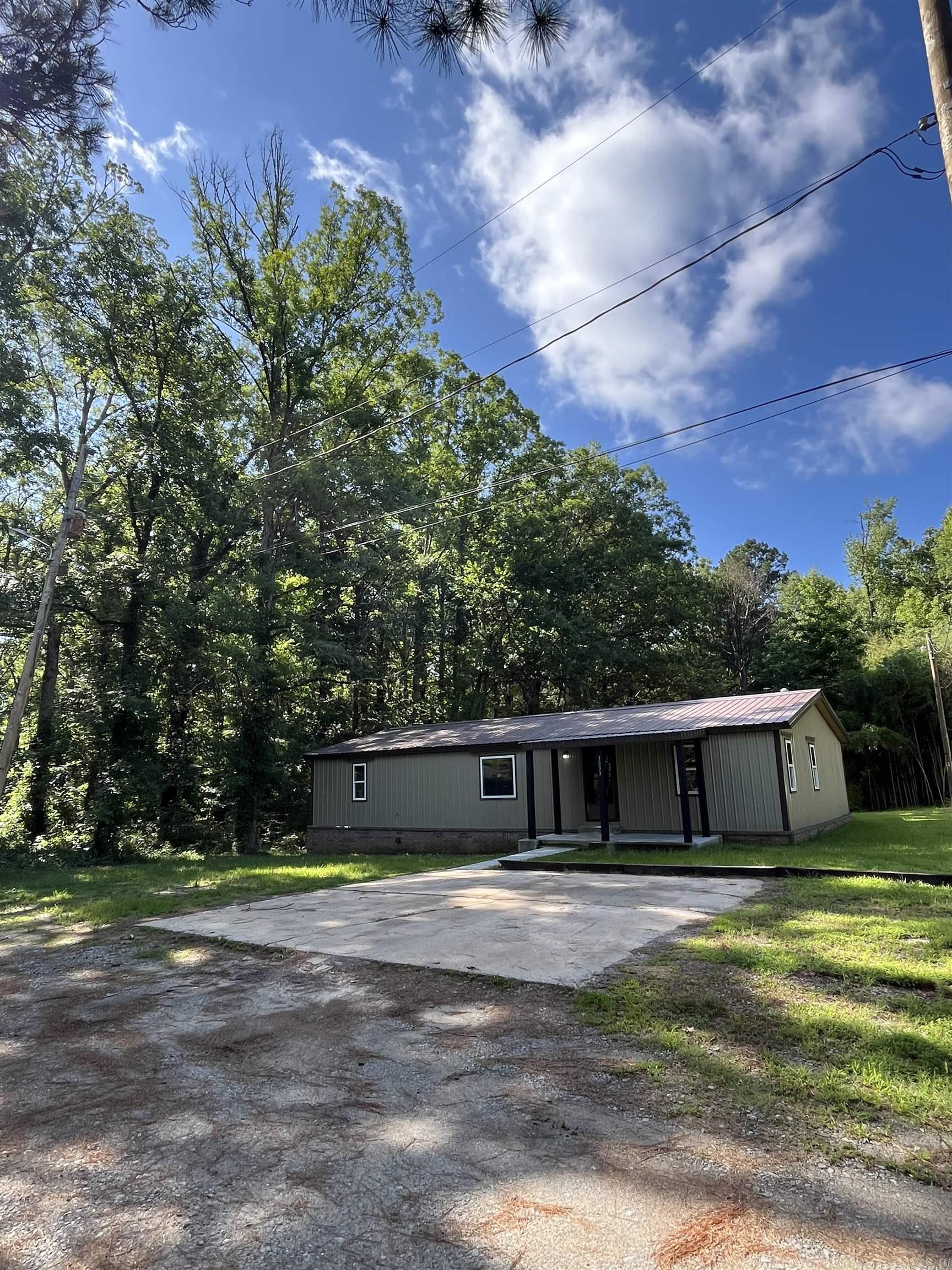 3033 Brown East End  Hensley, AR