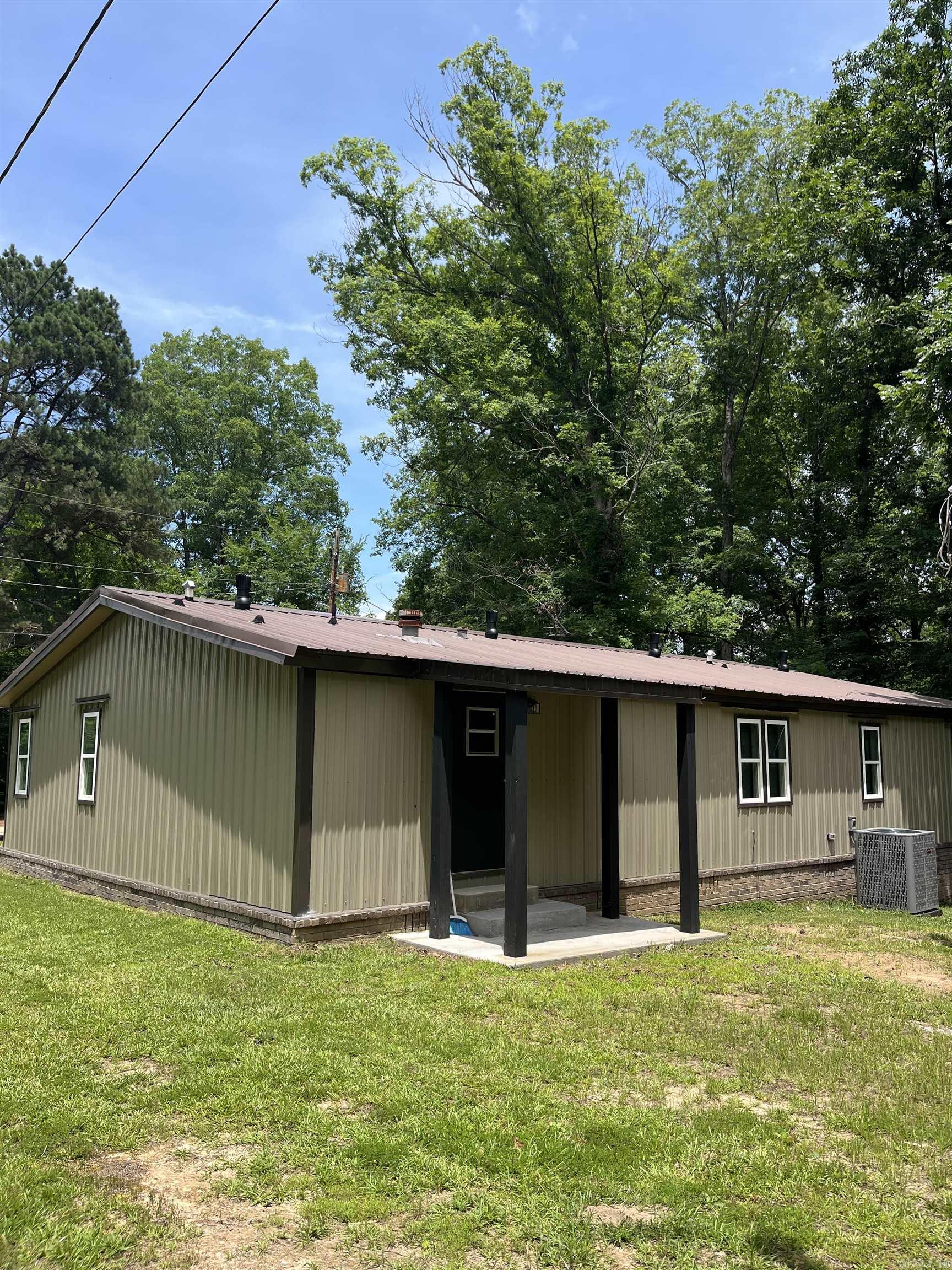 3033 Brown East End  Hensley, AR