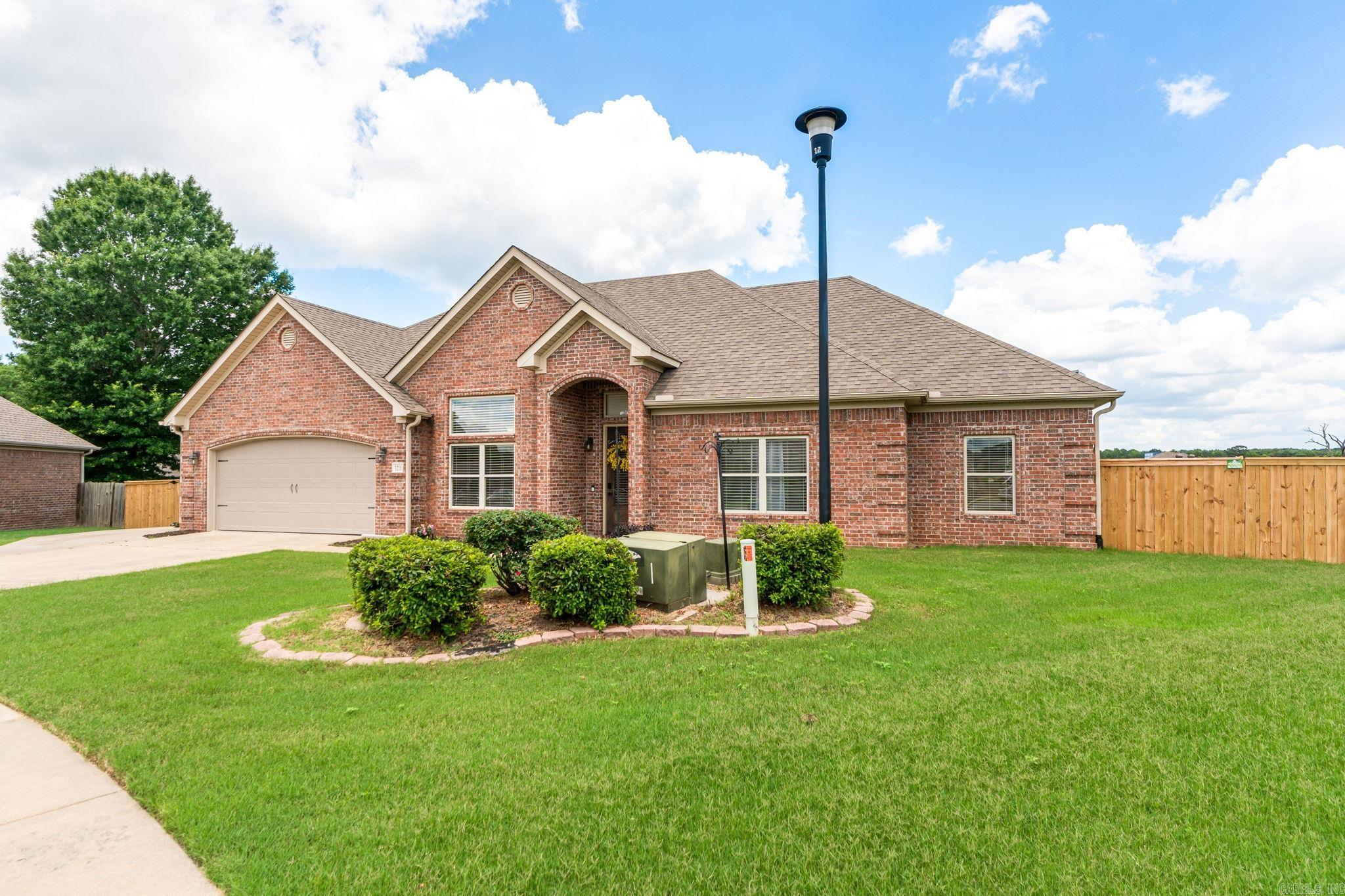 3211 Robbins  Bryant, AR