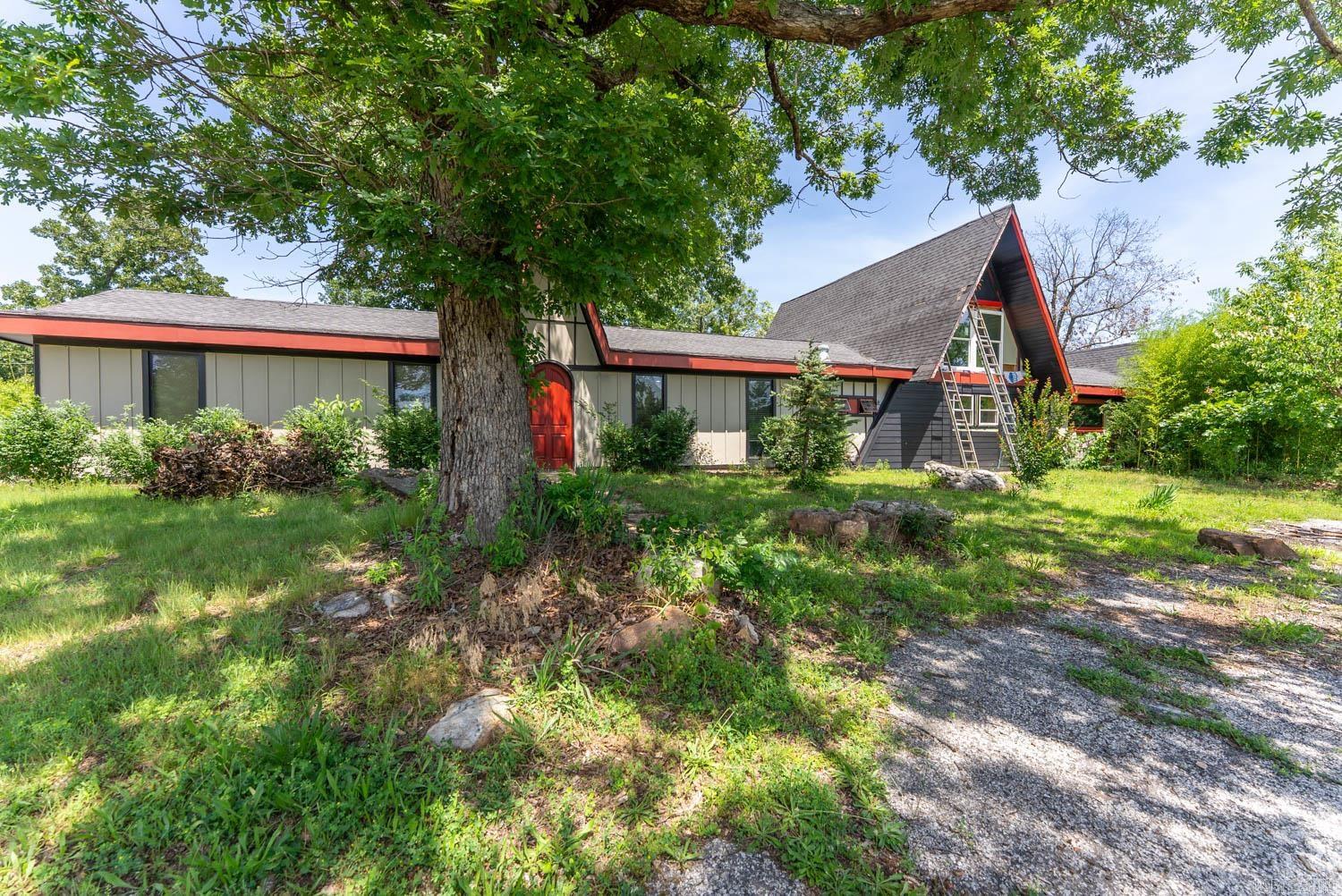 7562 S Highway 5  Briarcliff, AR