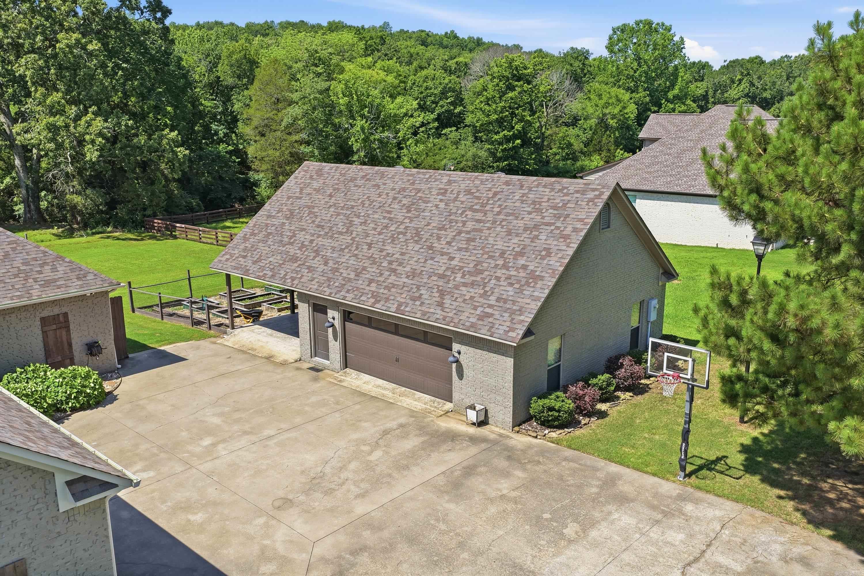 39 Colt  Greenbrier, AR