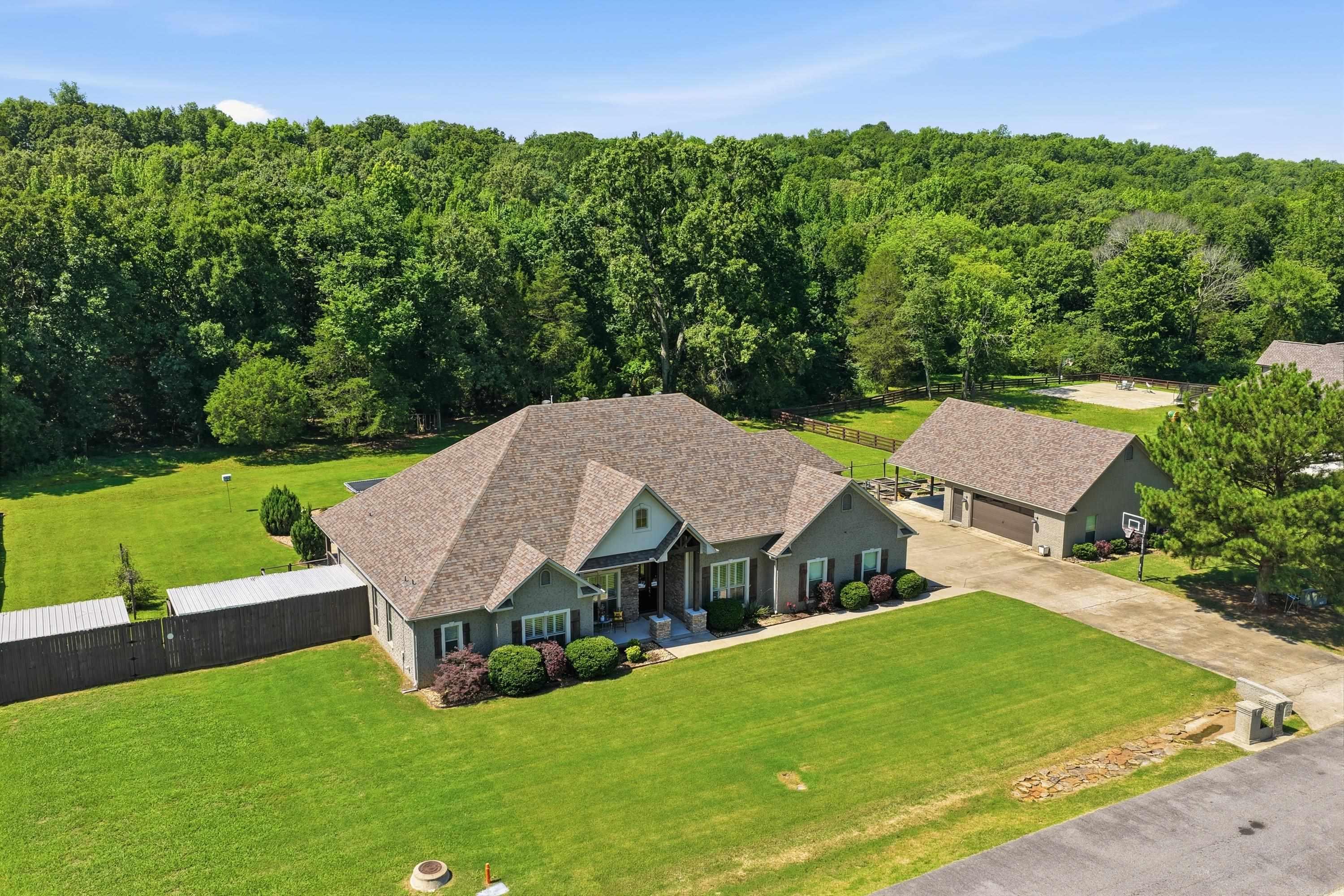 39 Colt  Greenbrier, AR