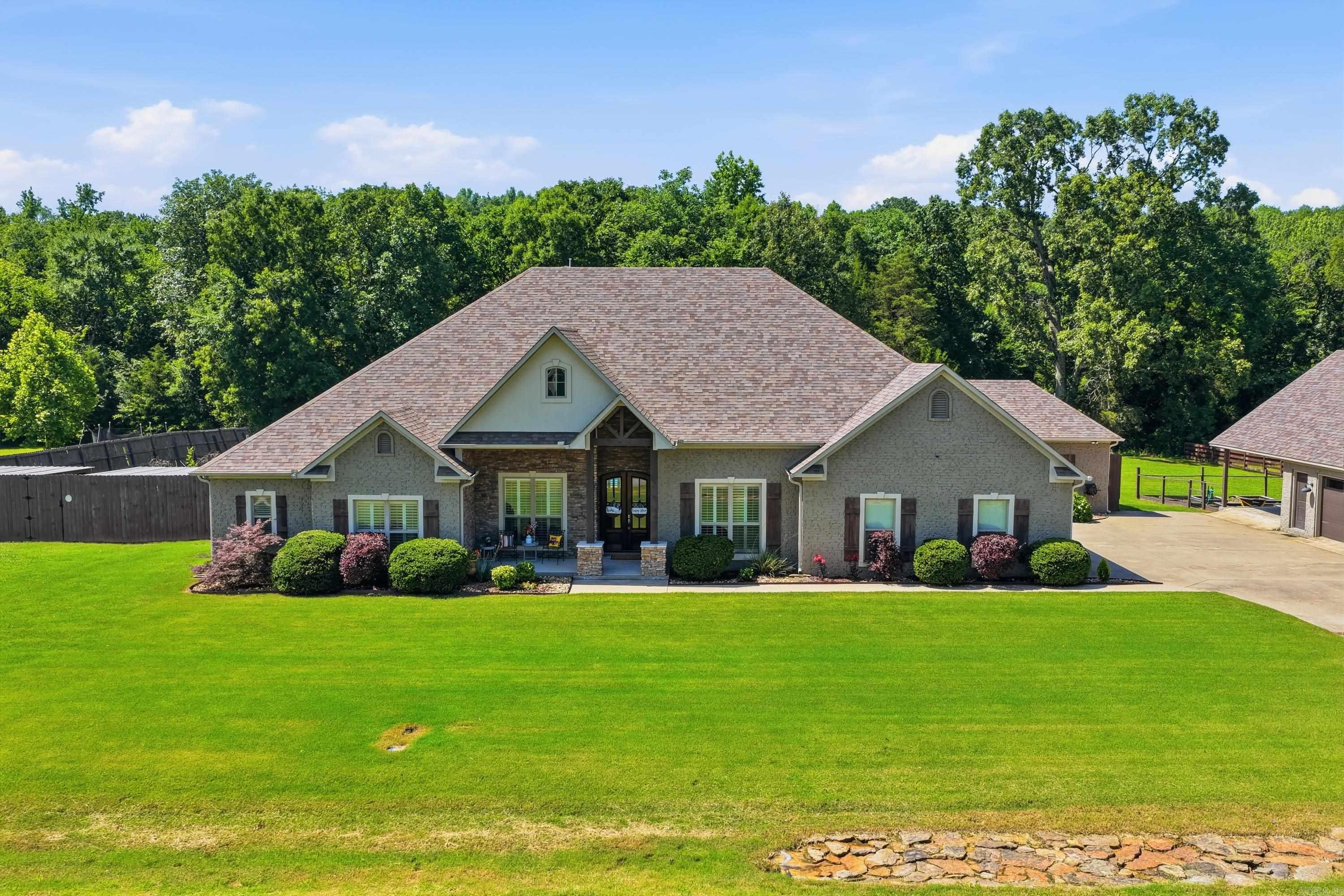 39 Colt  Greenbrier, AR