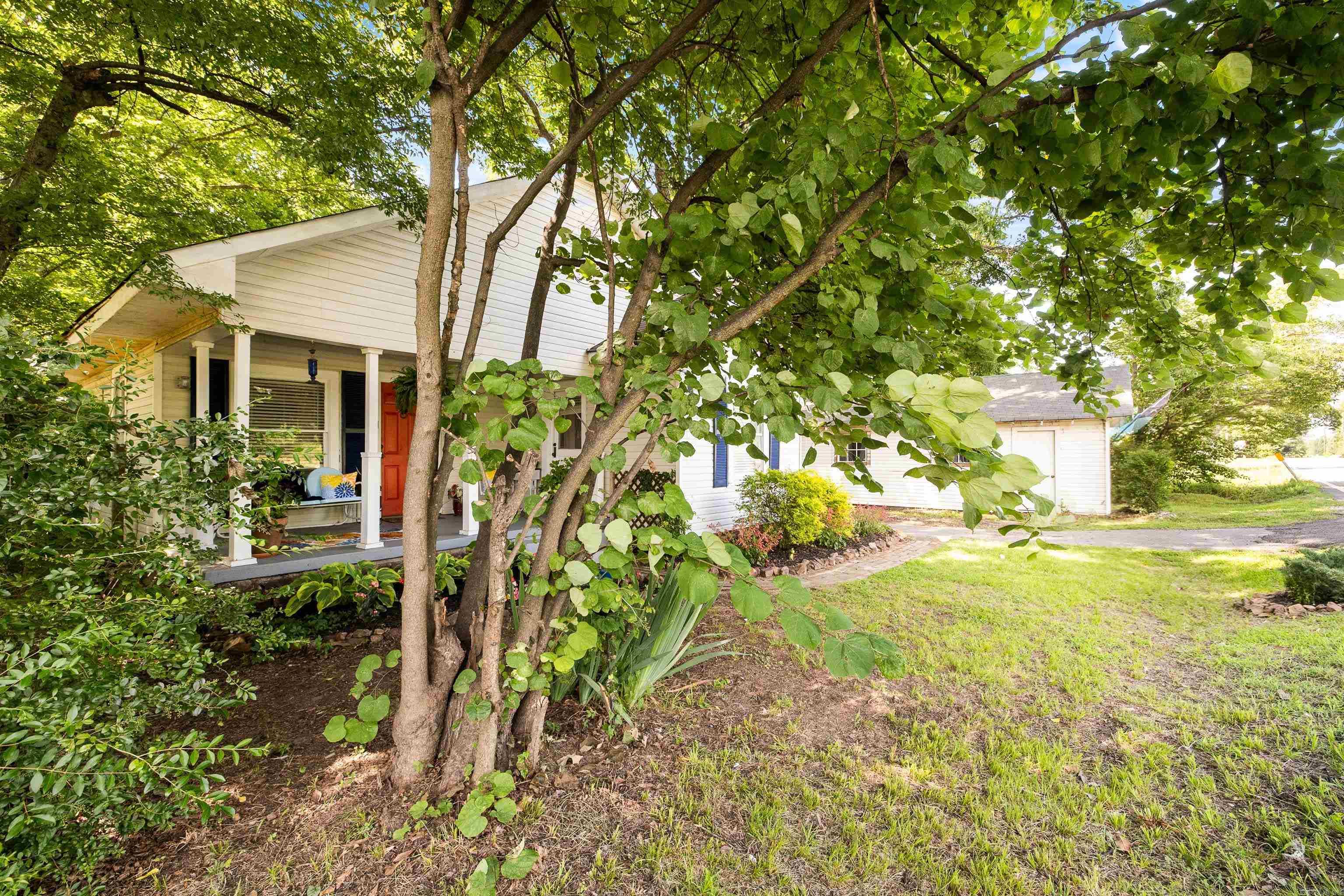 18411 Highway 300  Roland, AR