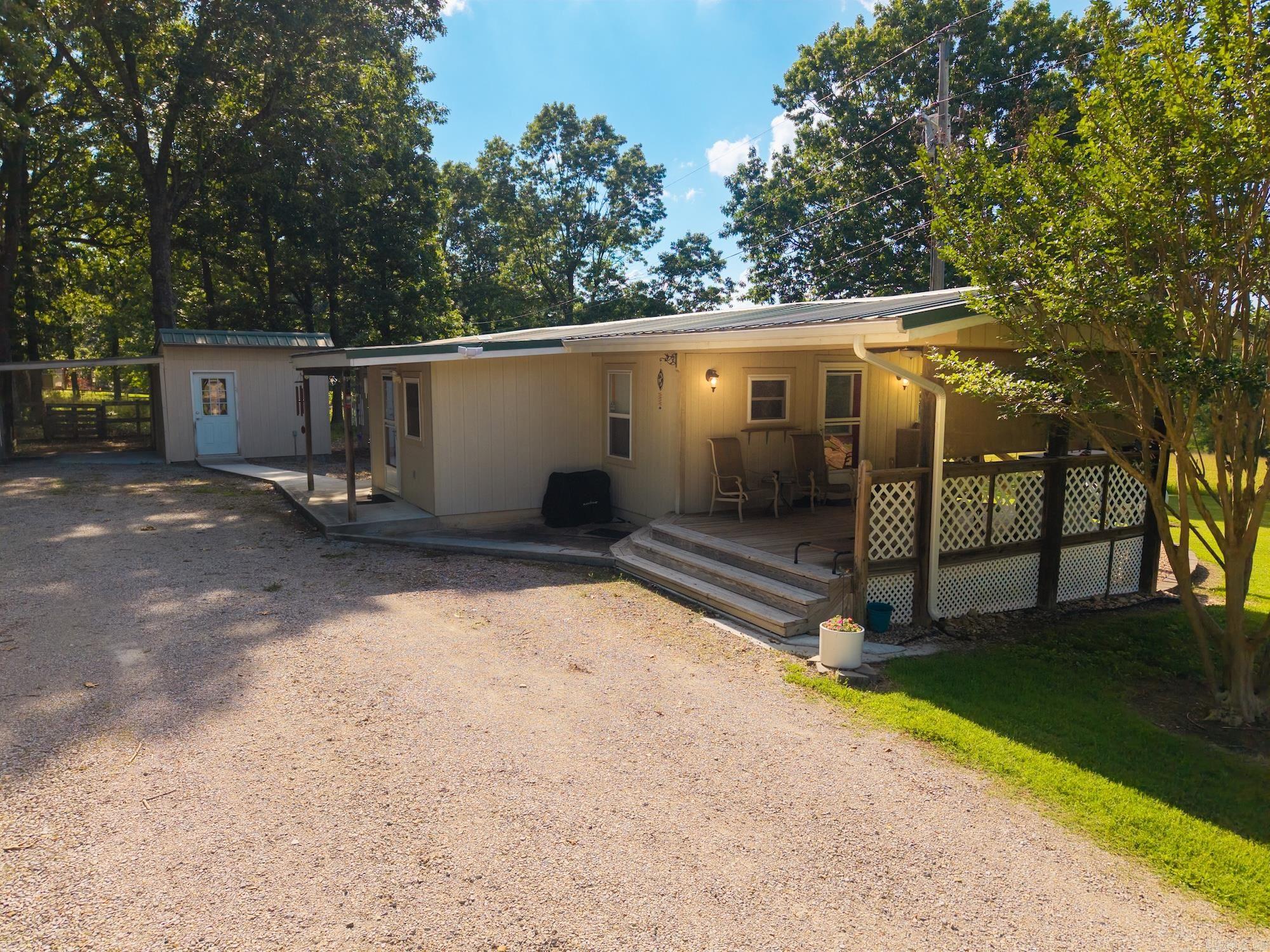 1083 Old Arkana Road  Mountain Home, AR