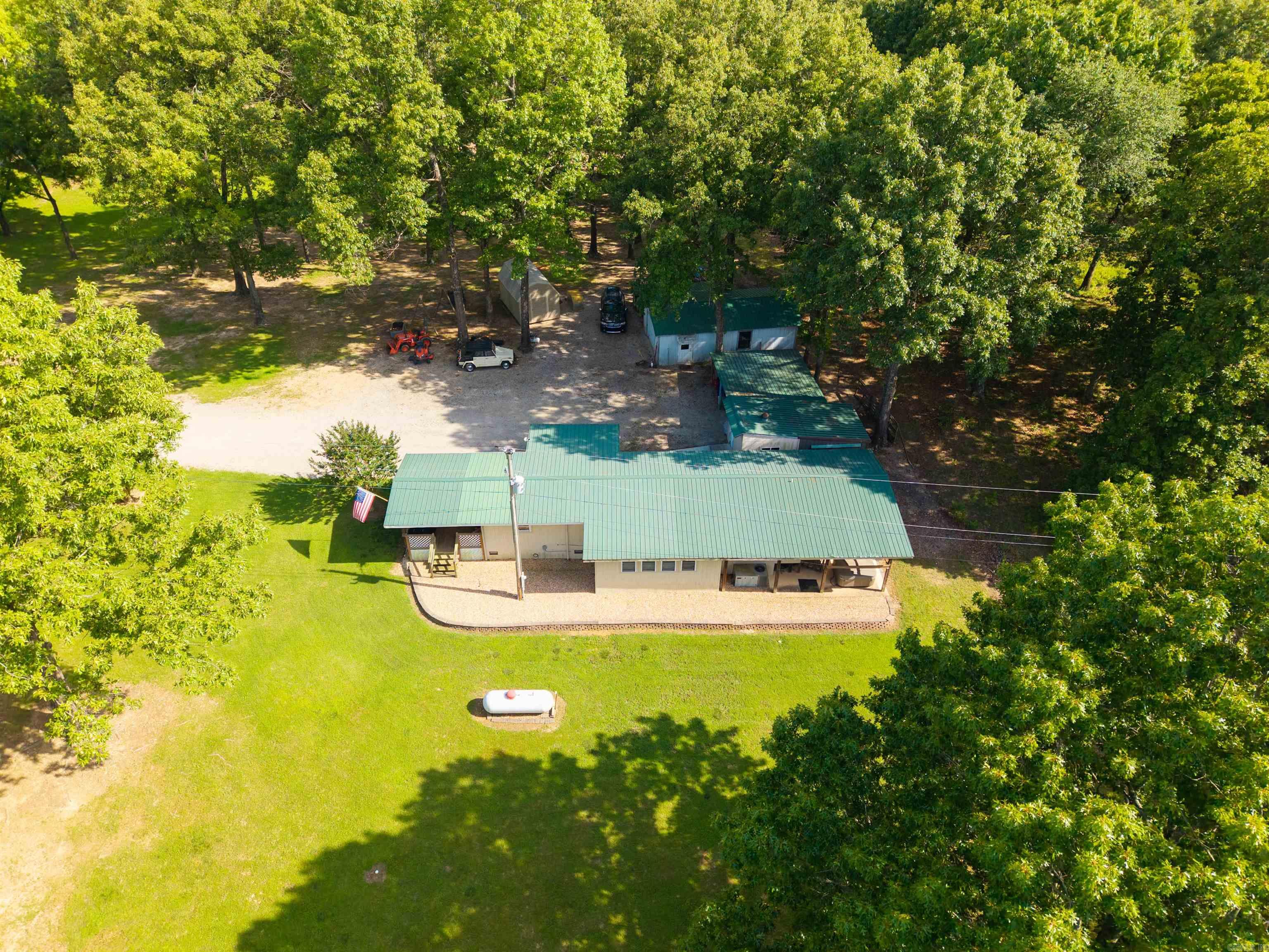 1083 Old Arkana Road  Mountain Home, AR