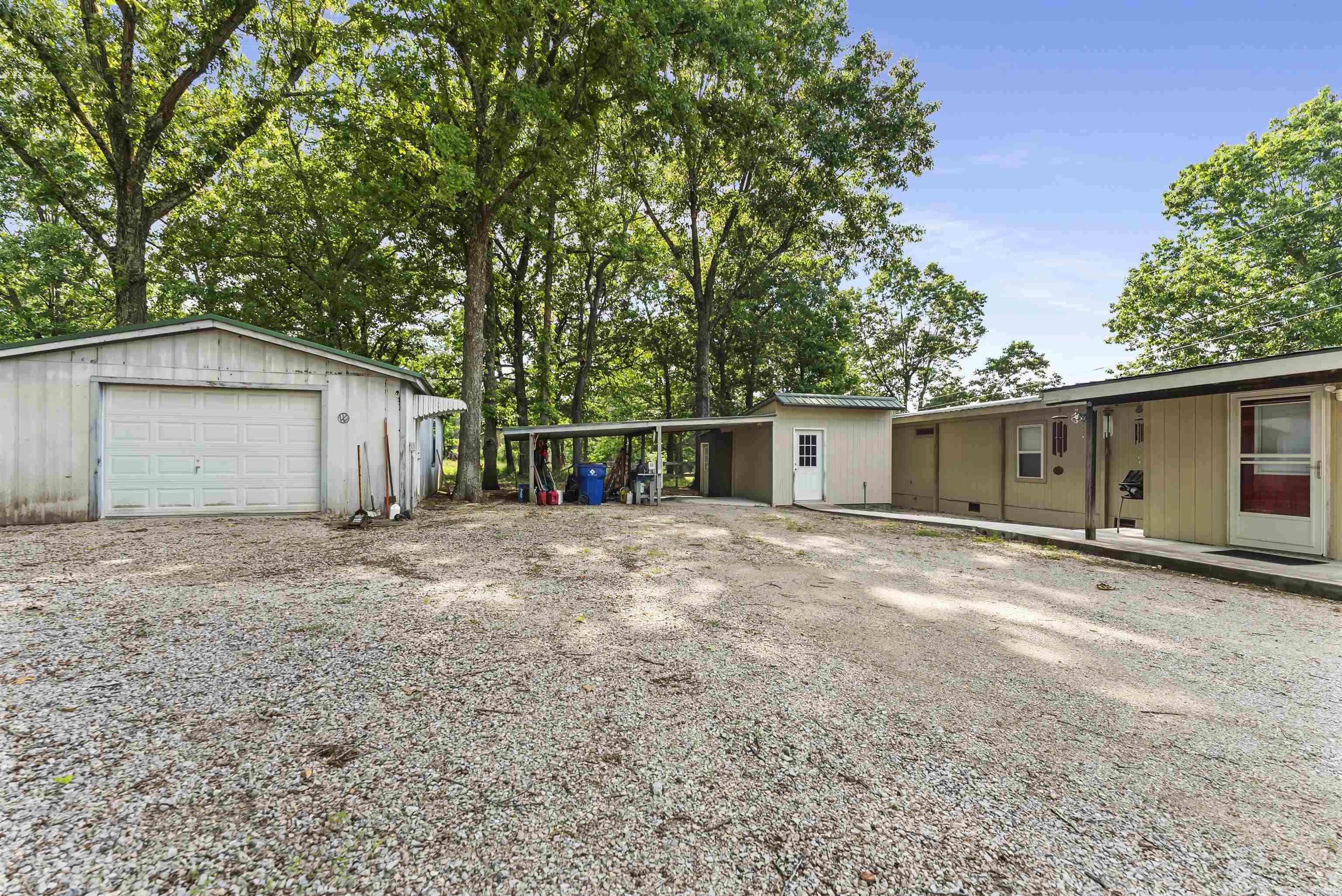 1083 Old Arkana Road  Mountain Home, AR