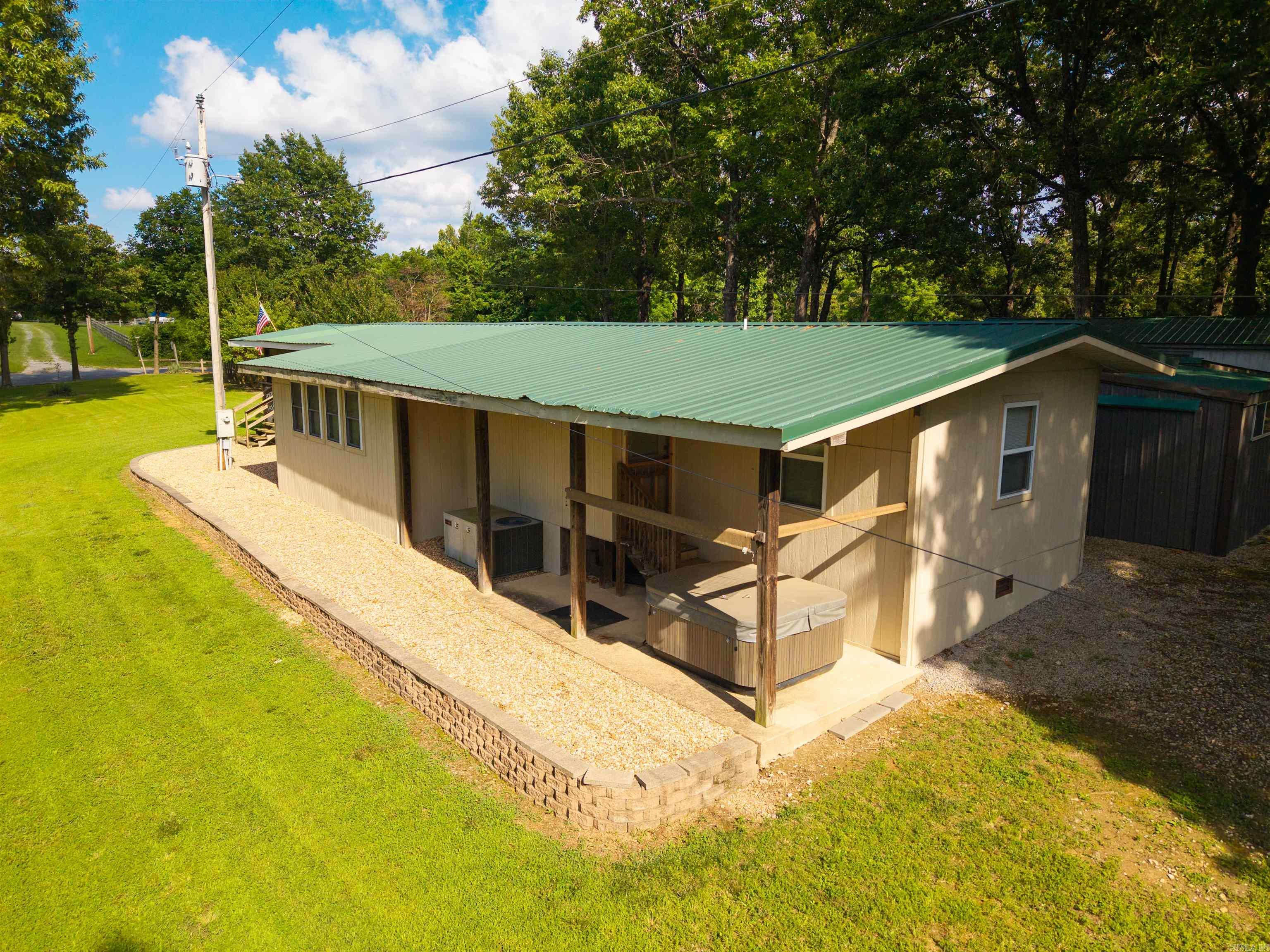 1083 Old Arkana Road  Mountain Home, AR