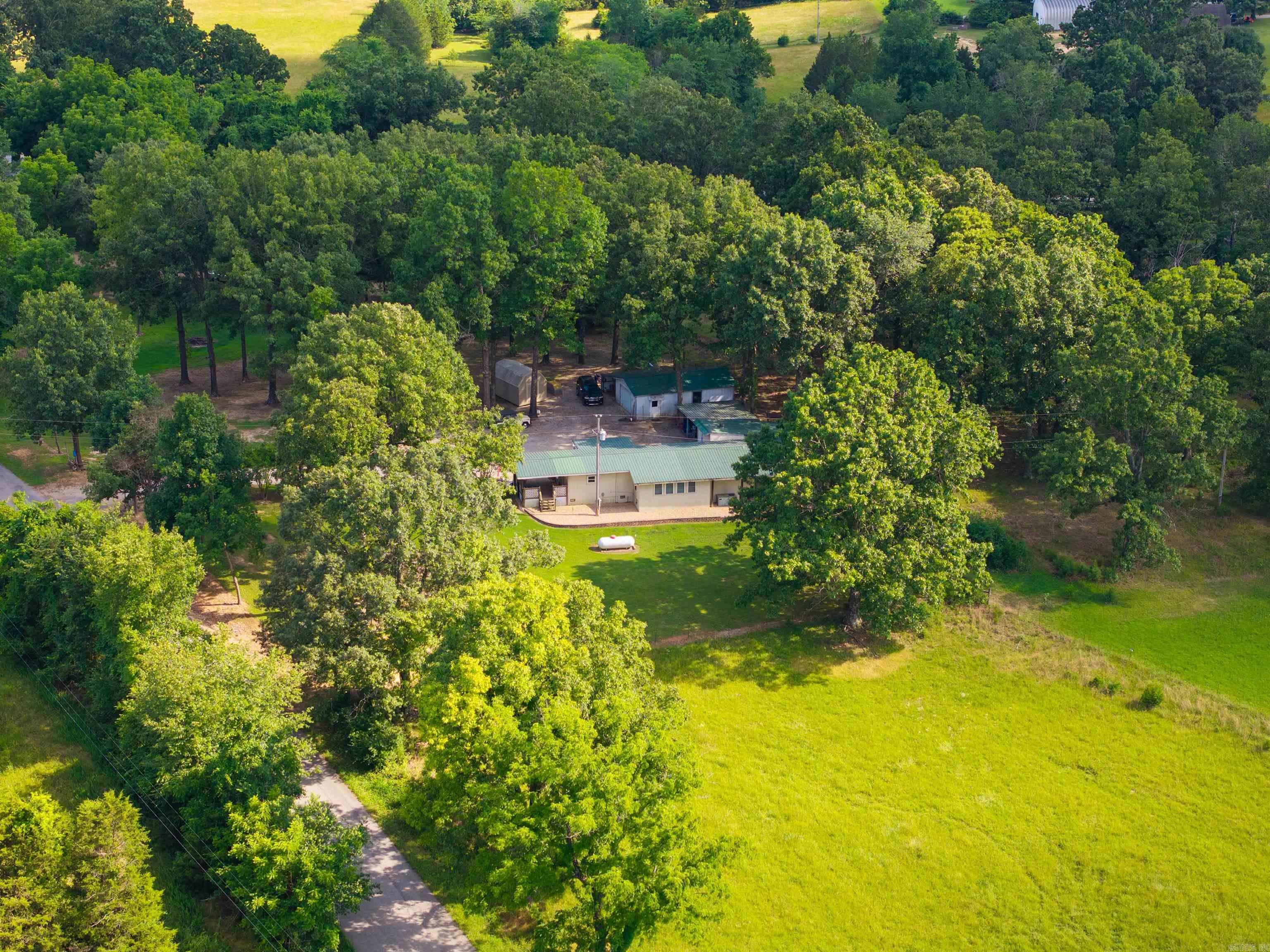 1083 Old Arkana Road  Mountain Home, AR