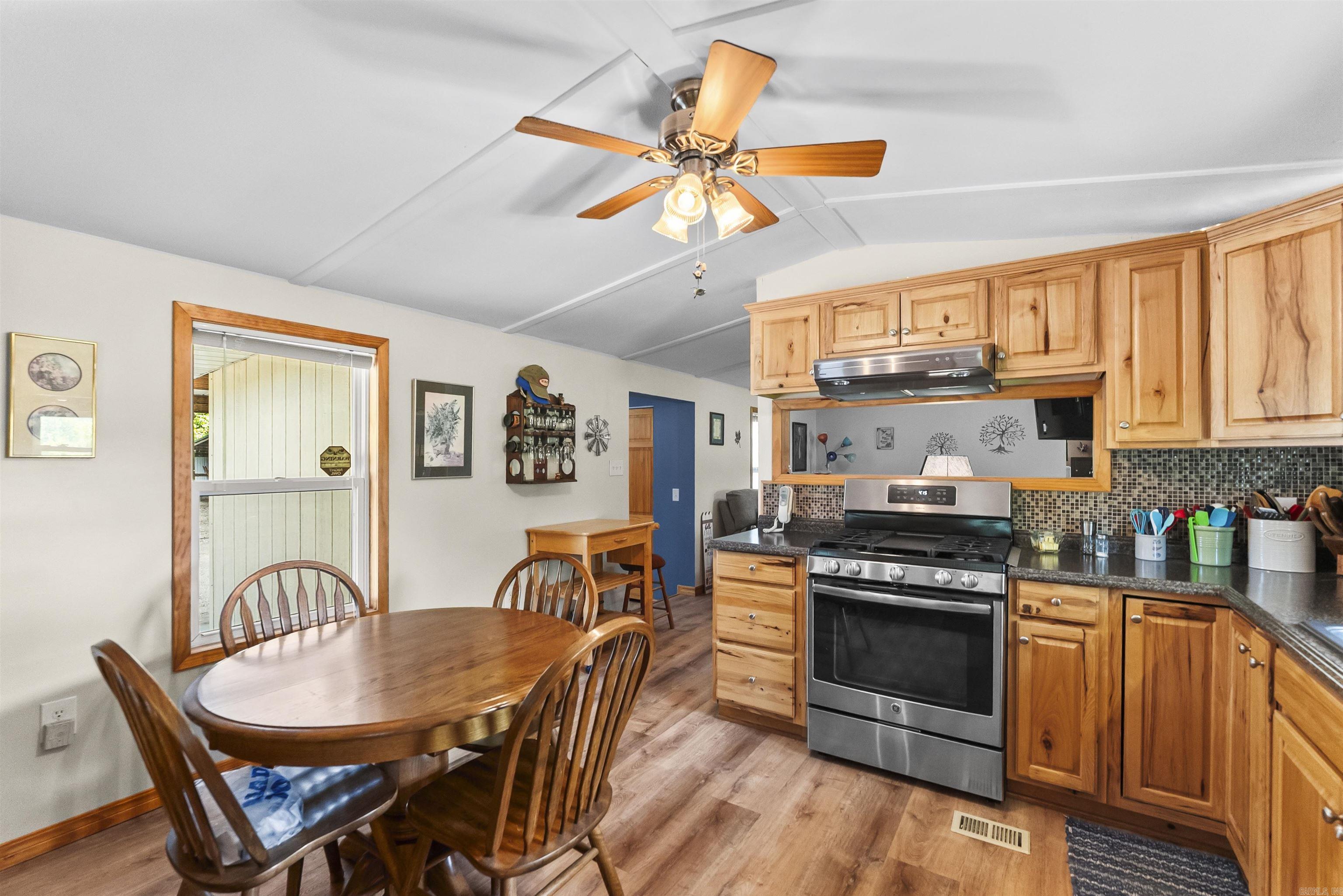 1083 Old Arkana Road  Mountain Home, AR