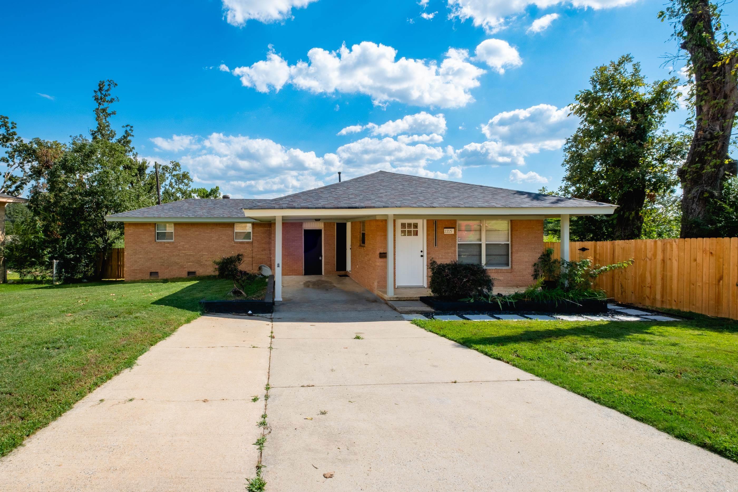 2215 Coors  North Little Rock, AR