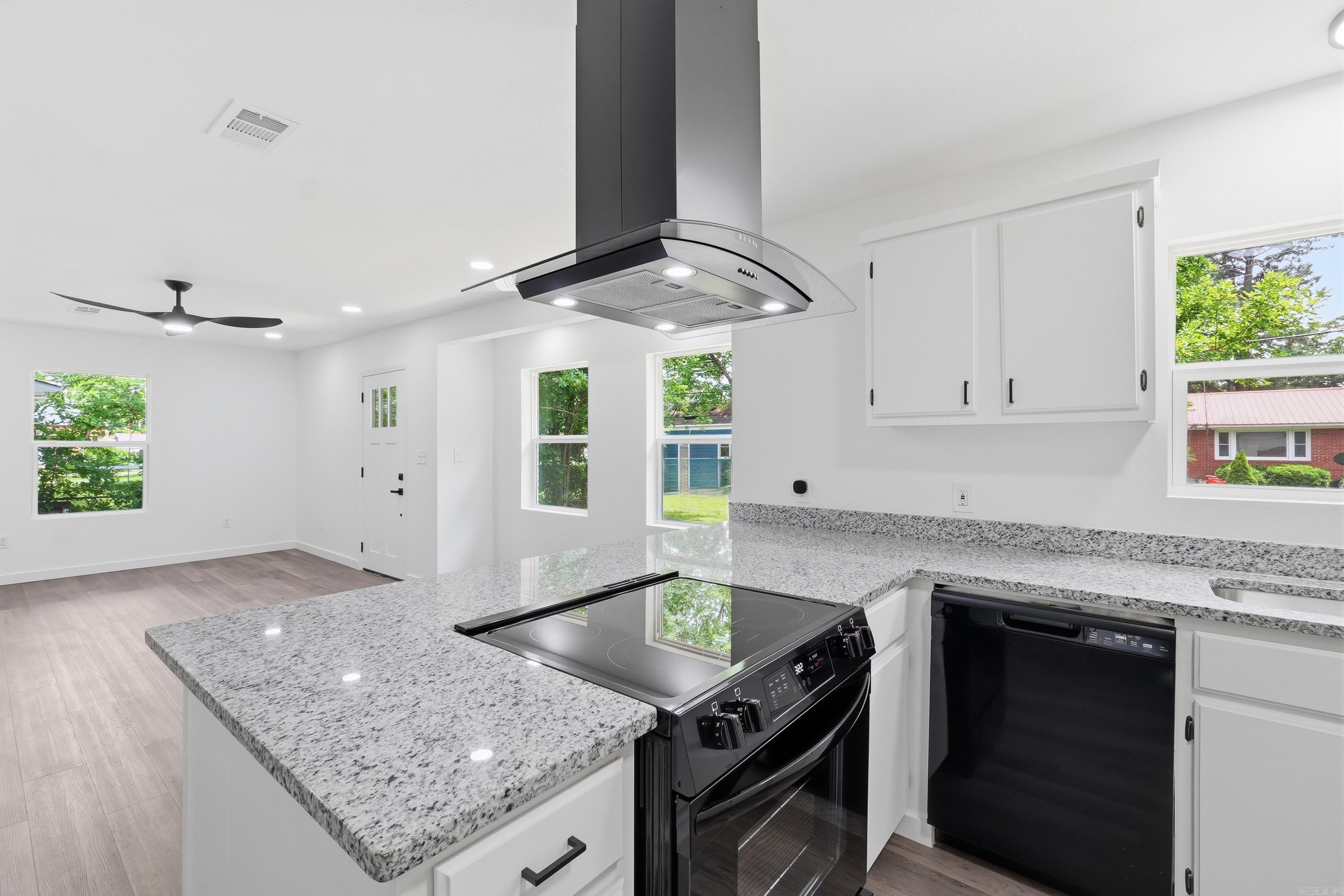 305 SW 3rd  Kensett, AR