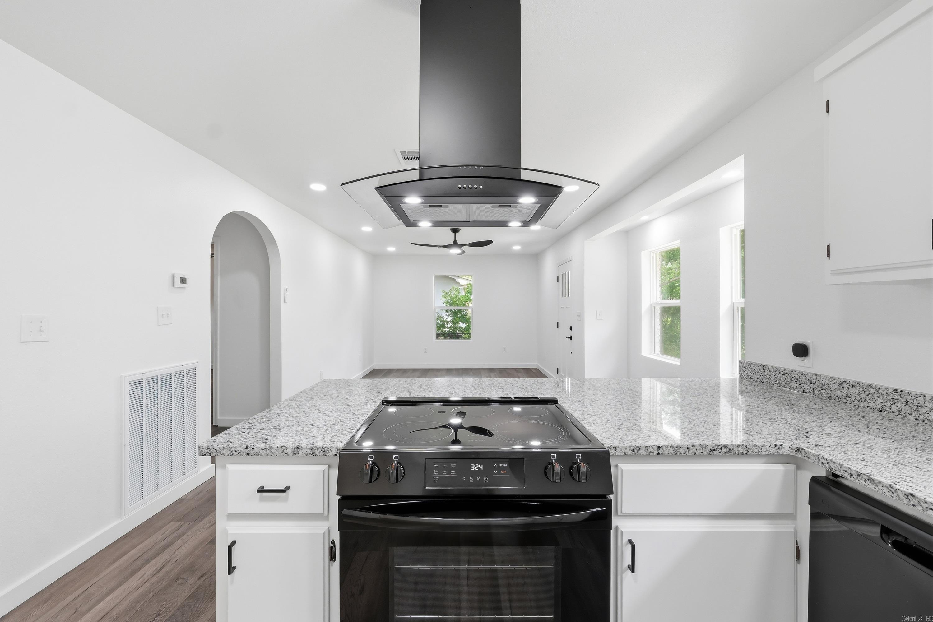305 SW 3rd  Kensett, AR