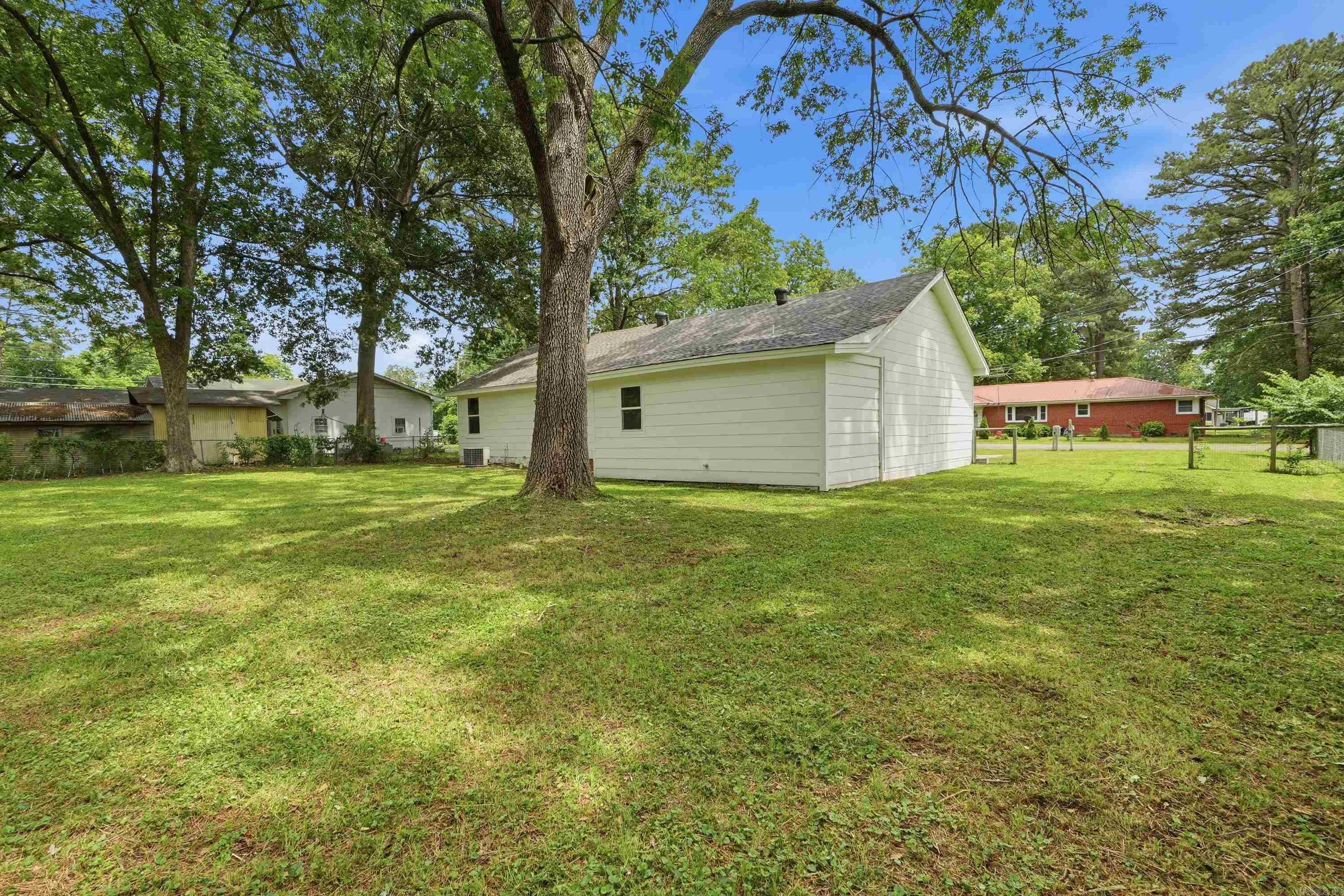 305 SW 3rd  Kensett, AR