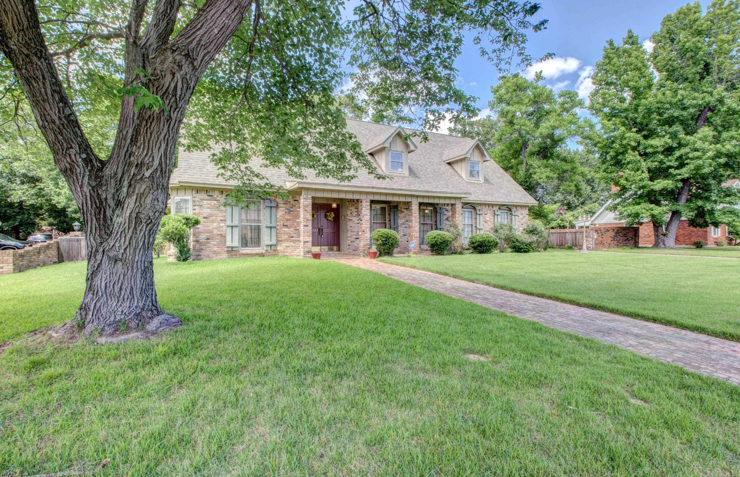 2425 W 42nd  Pine Bluff, AR
