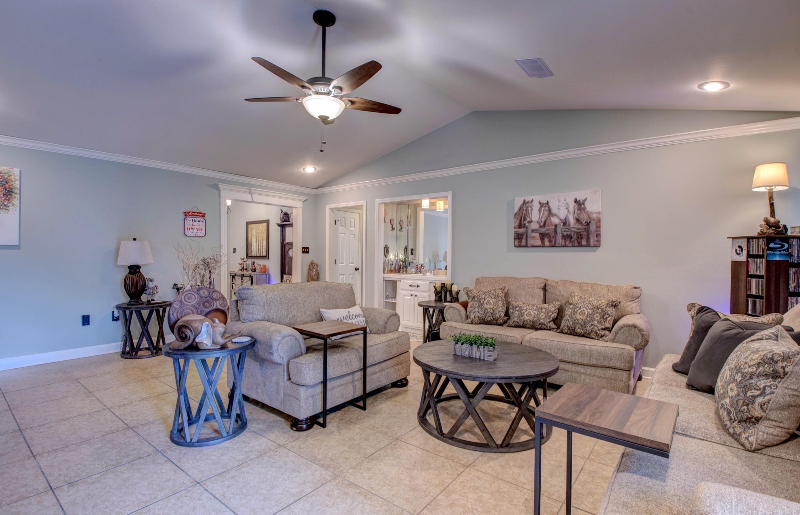 4000 S Holly  Pine Bluff, AR