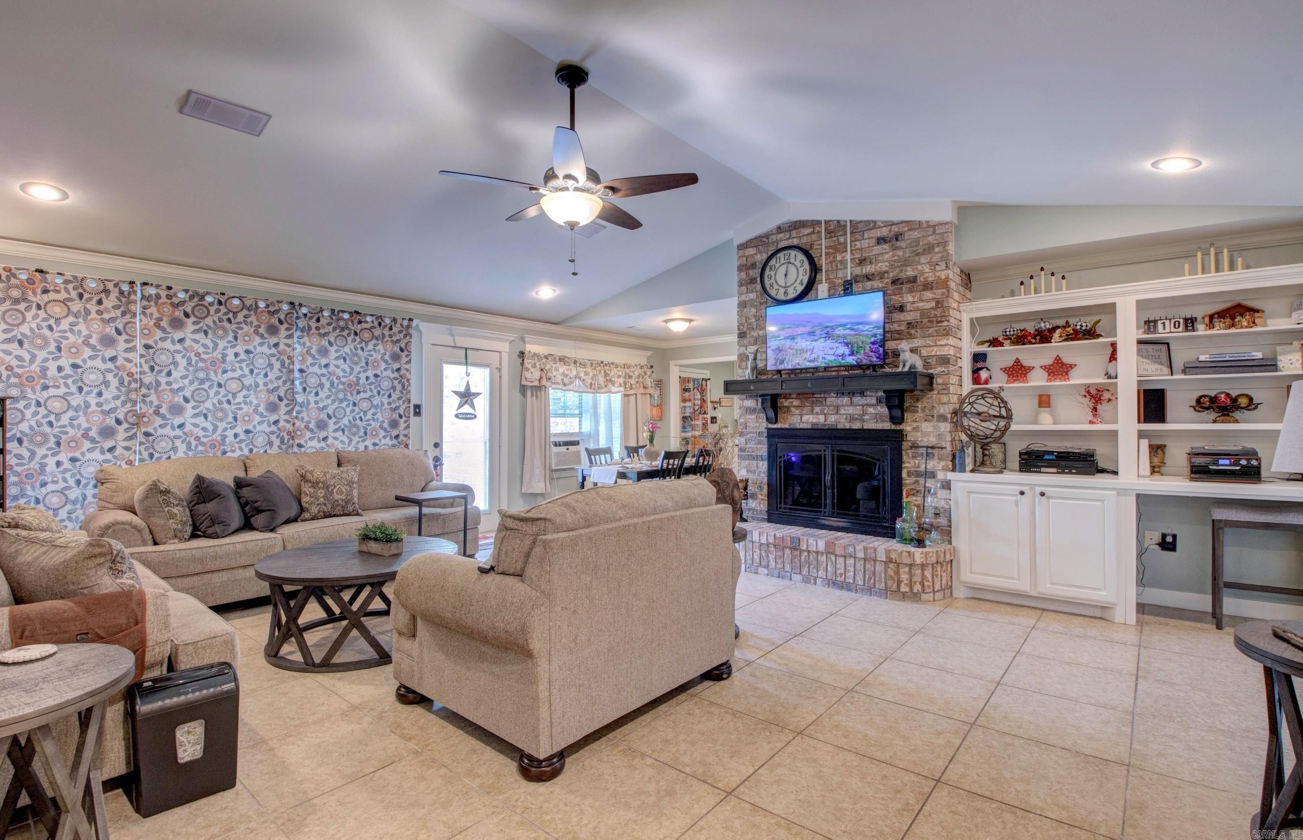 4000 S Holly  Pine Bluff, AR