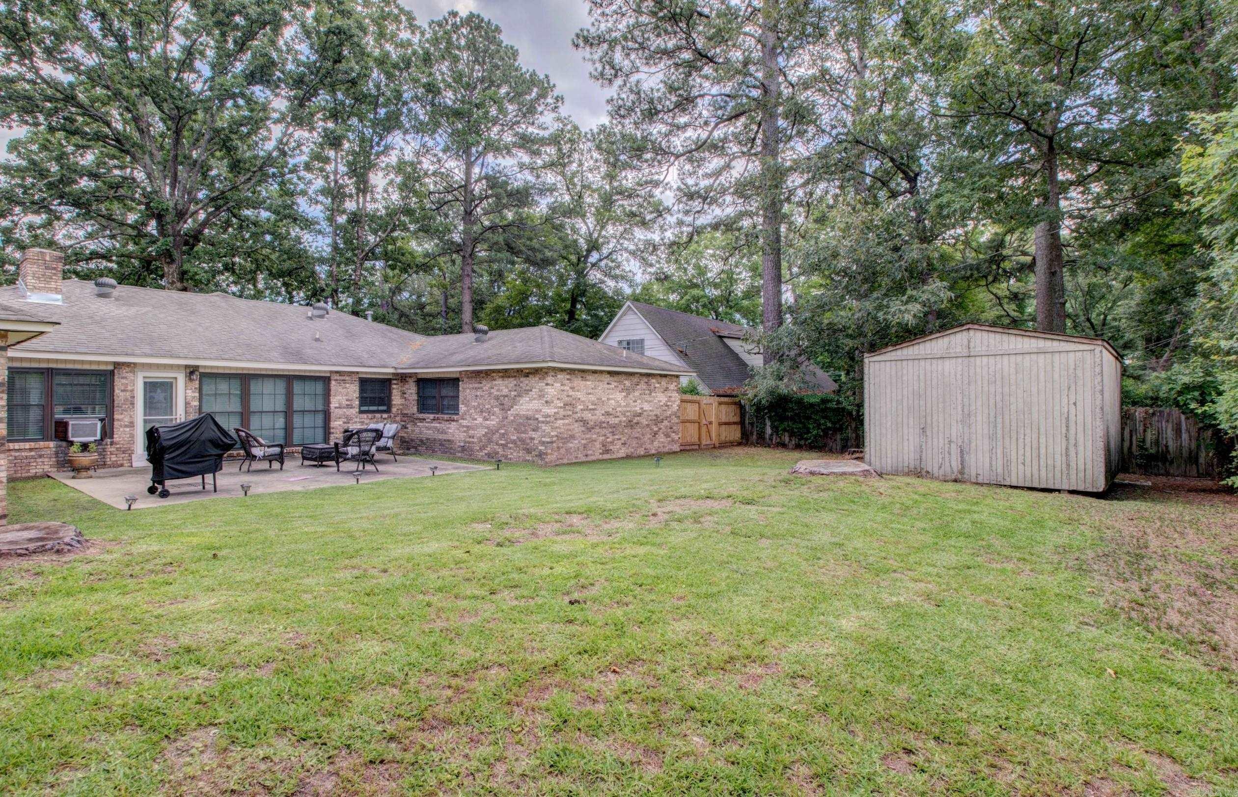 4000 S Holly  Pine Bluff, AR