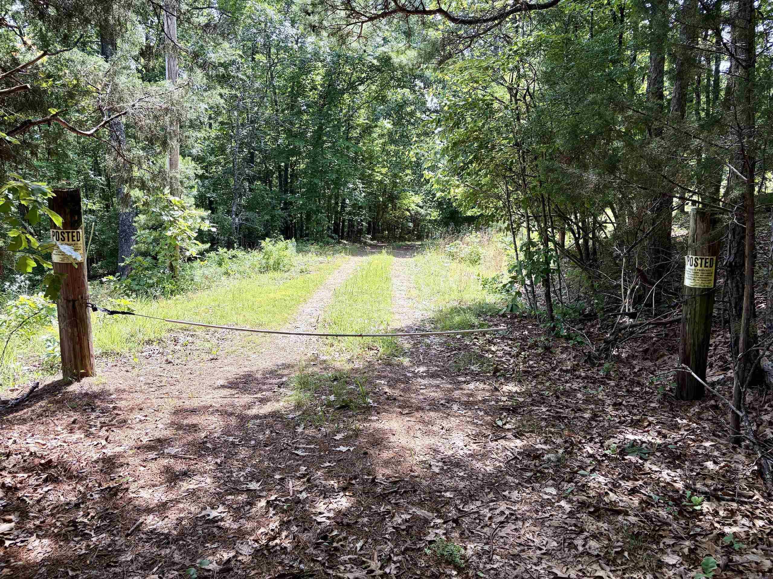 2475 Holly Mountain Road  Clinton, AR