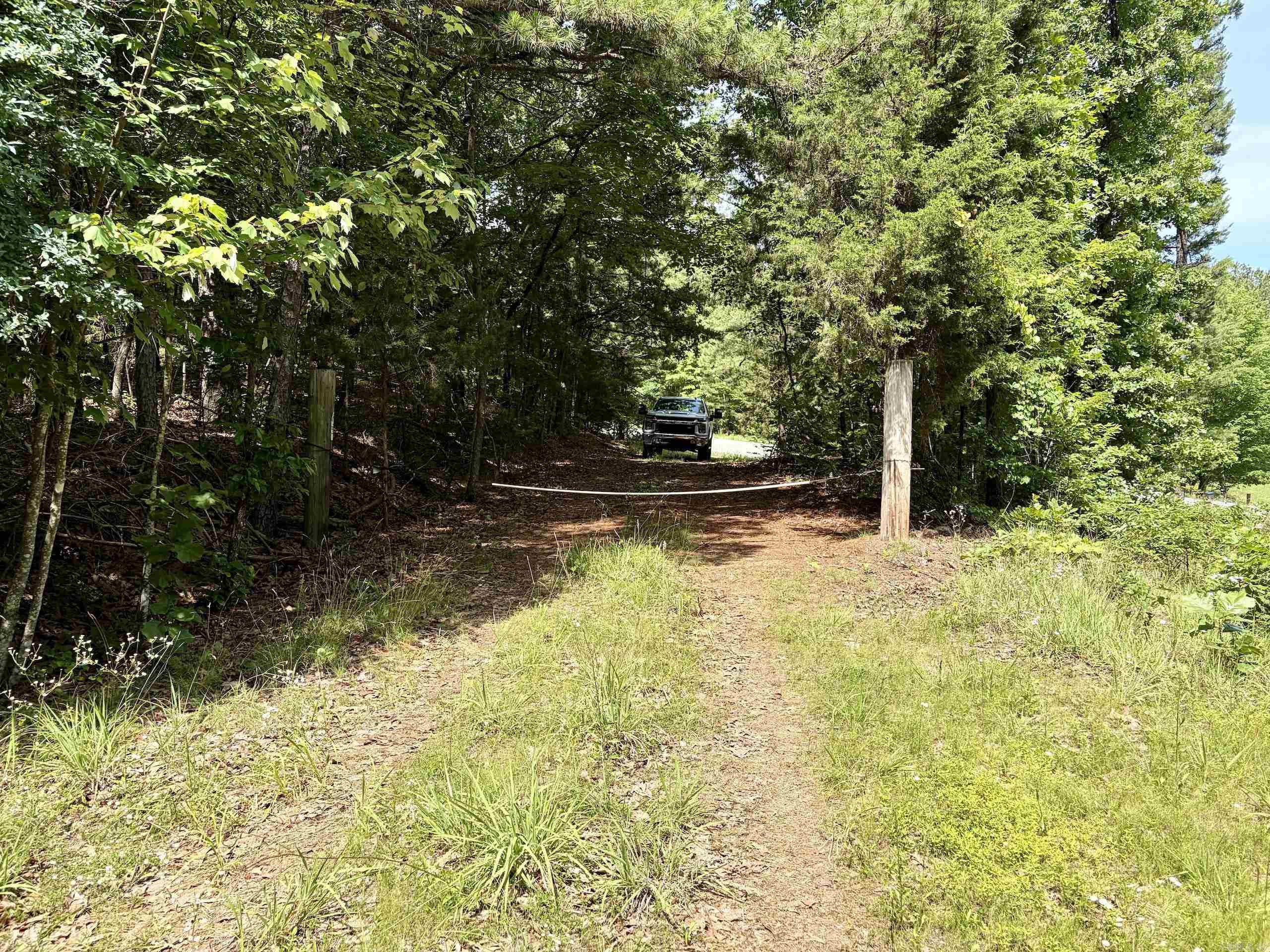 2475 Holly Mountain Road  Clinton, AR