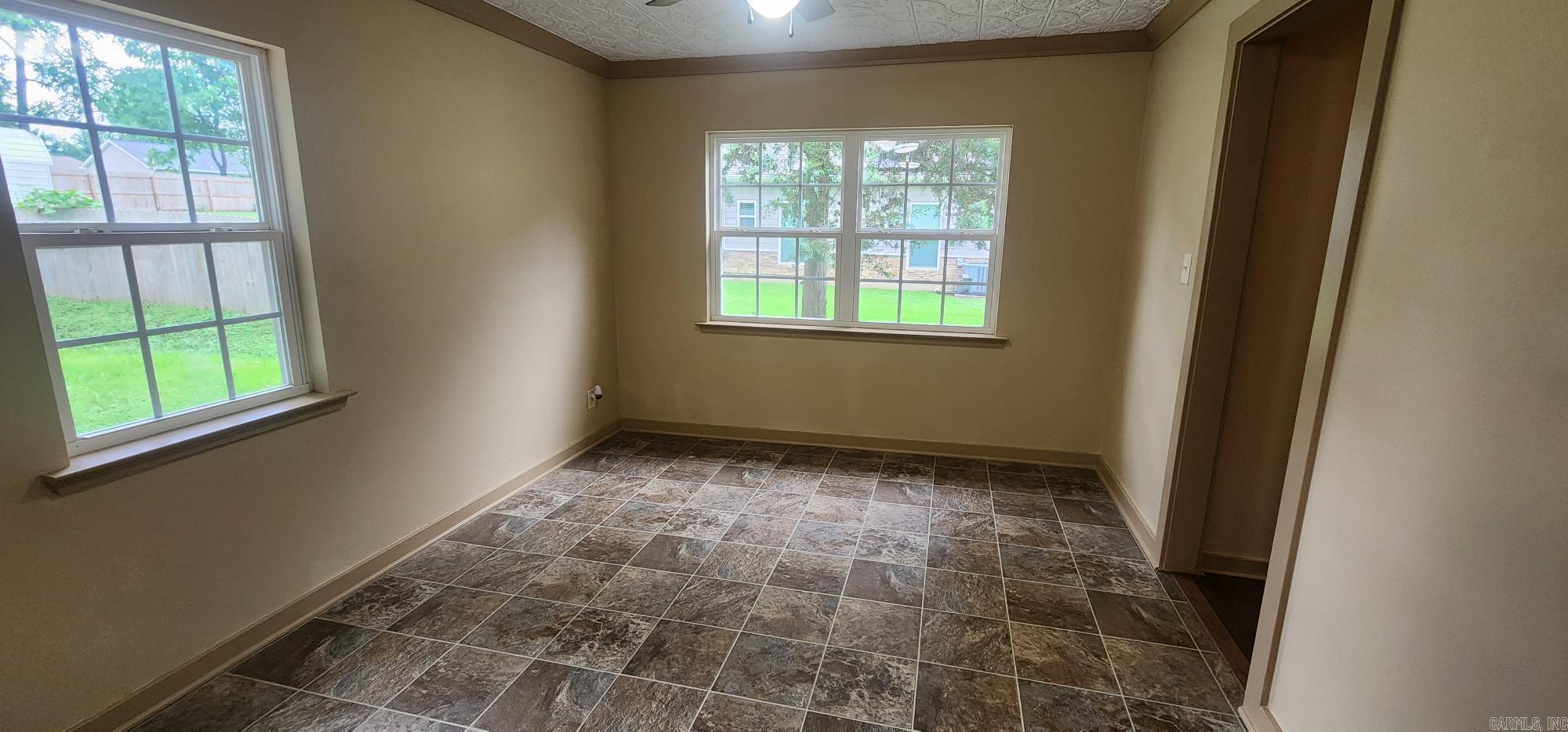 1501 Port Arthur Avenue Mena, AR 71953