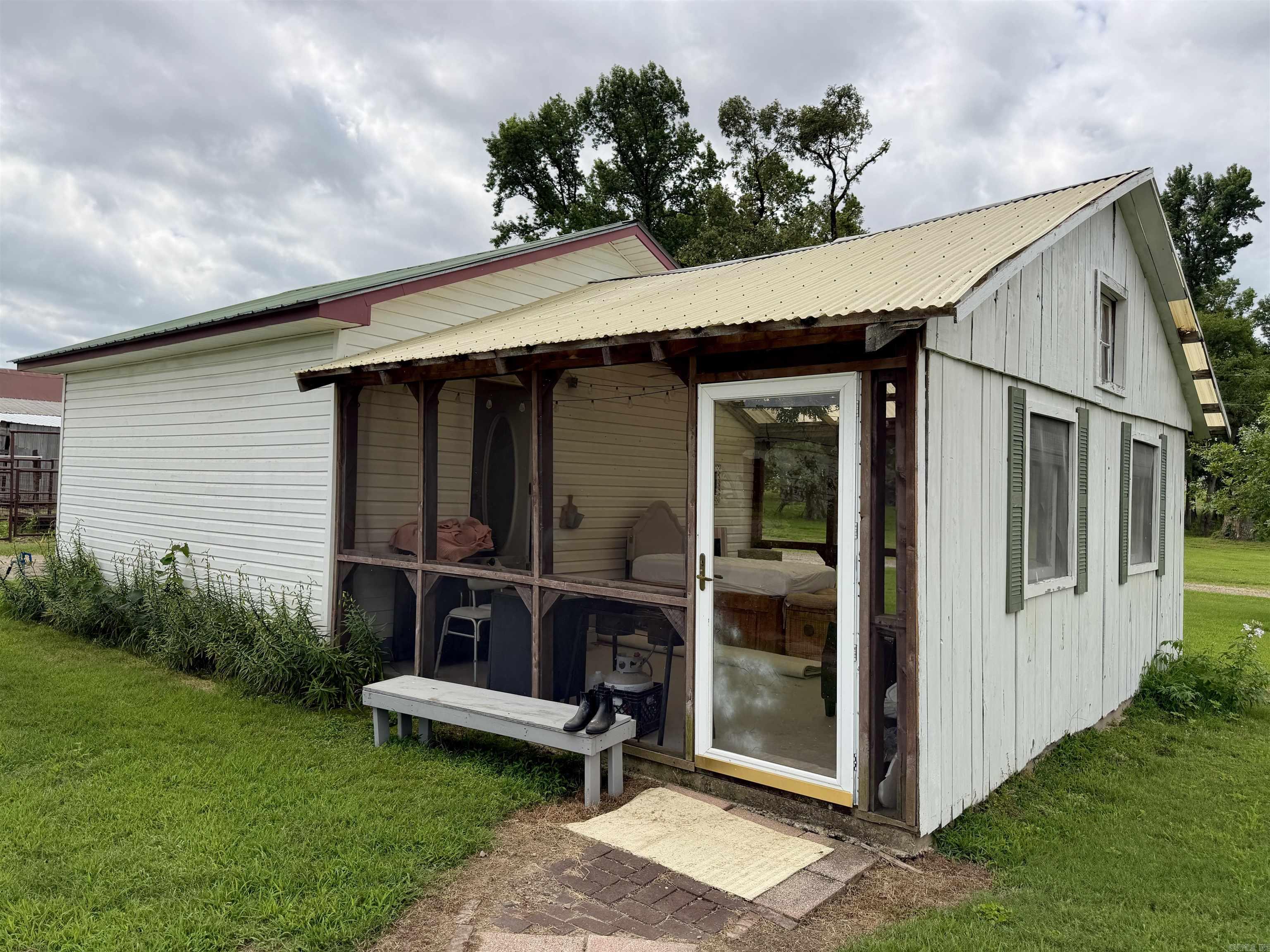 551 County Road 2099 Coal Hill, AR 72832