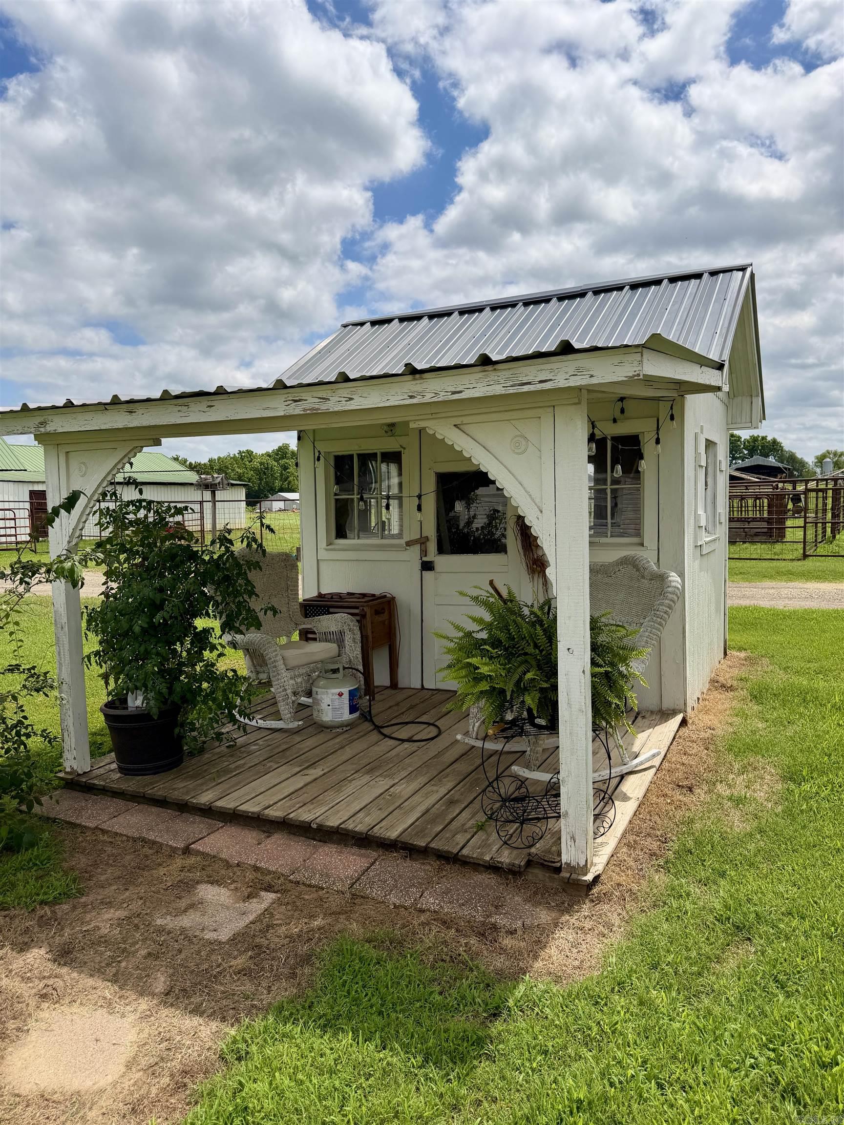 551 County Road 2099 Coal Hill, AR 72832