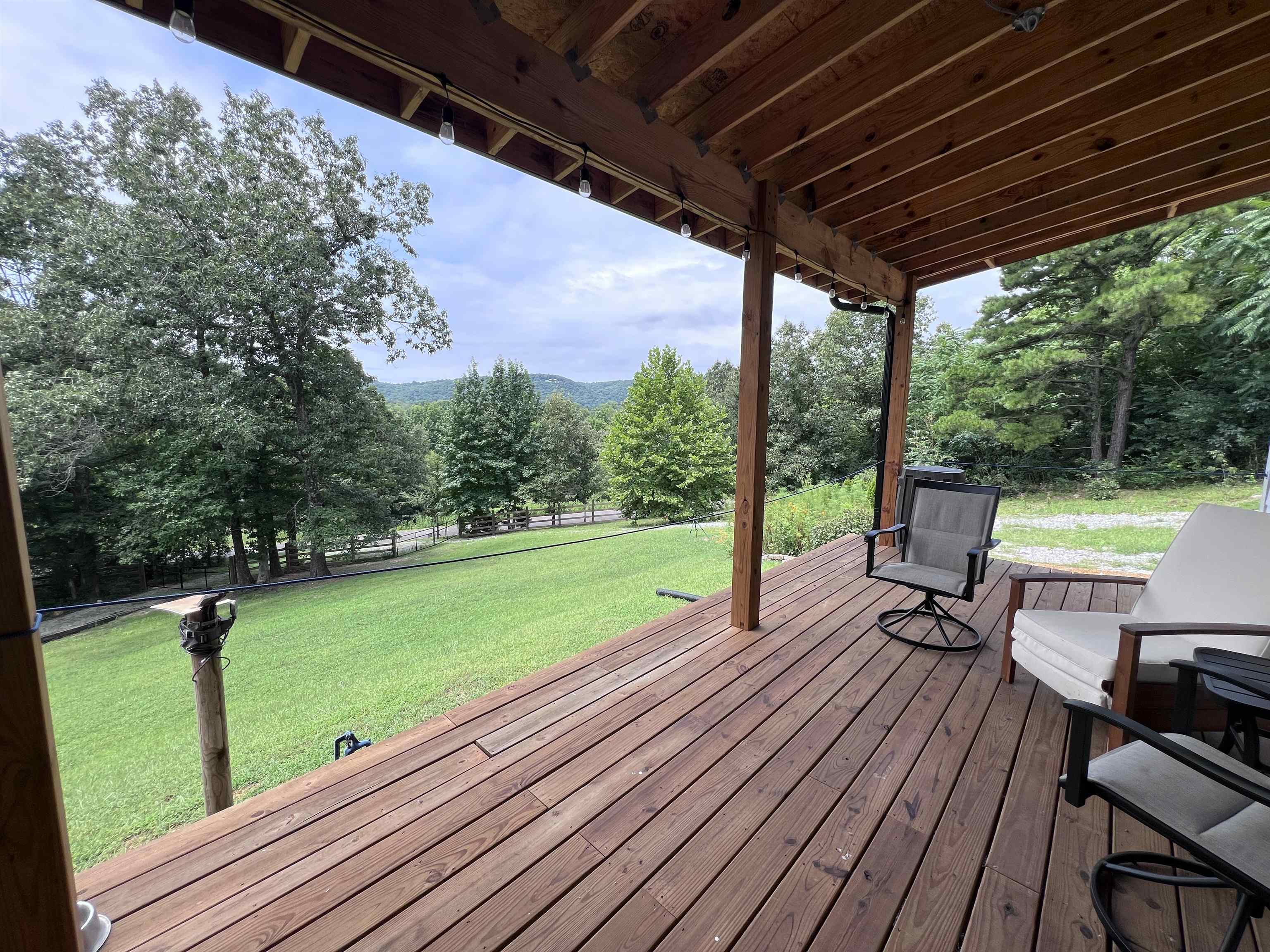 89 Cool Water Retreat  Mountain View, AR