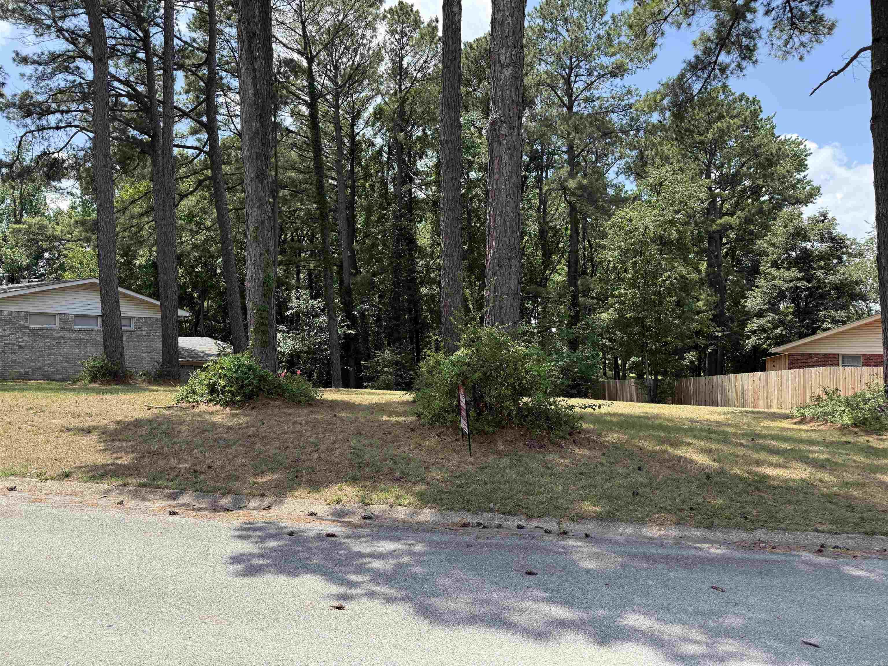 lot 34 University  Jonesboro, AR
