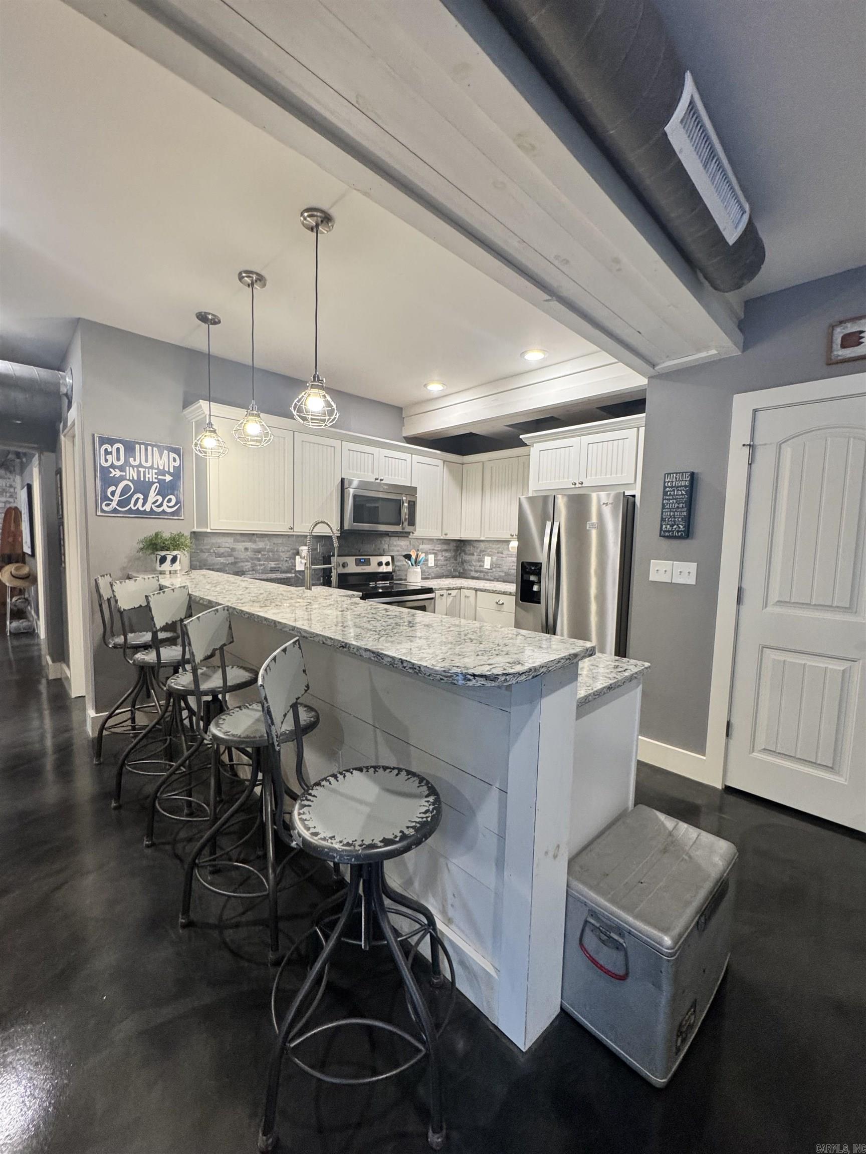7910 Edgemont Rd, Suite 100  Greers Ferry, AR